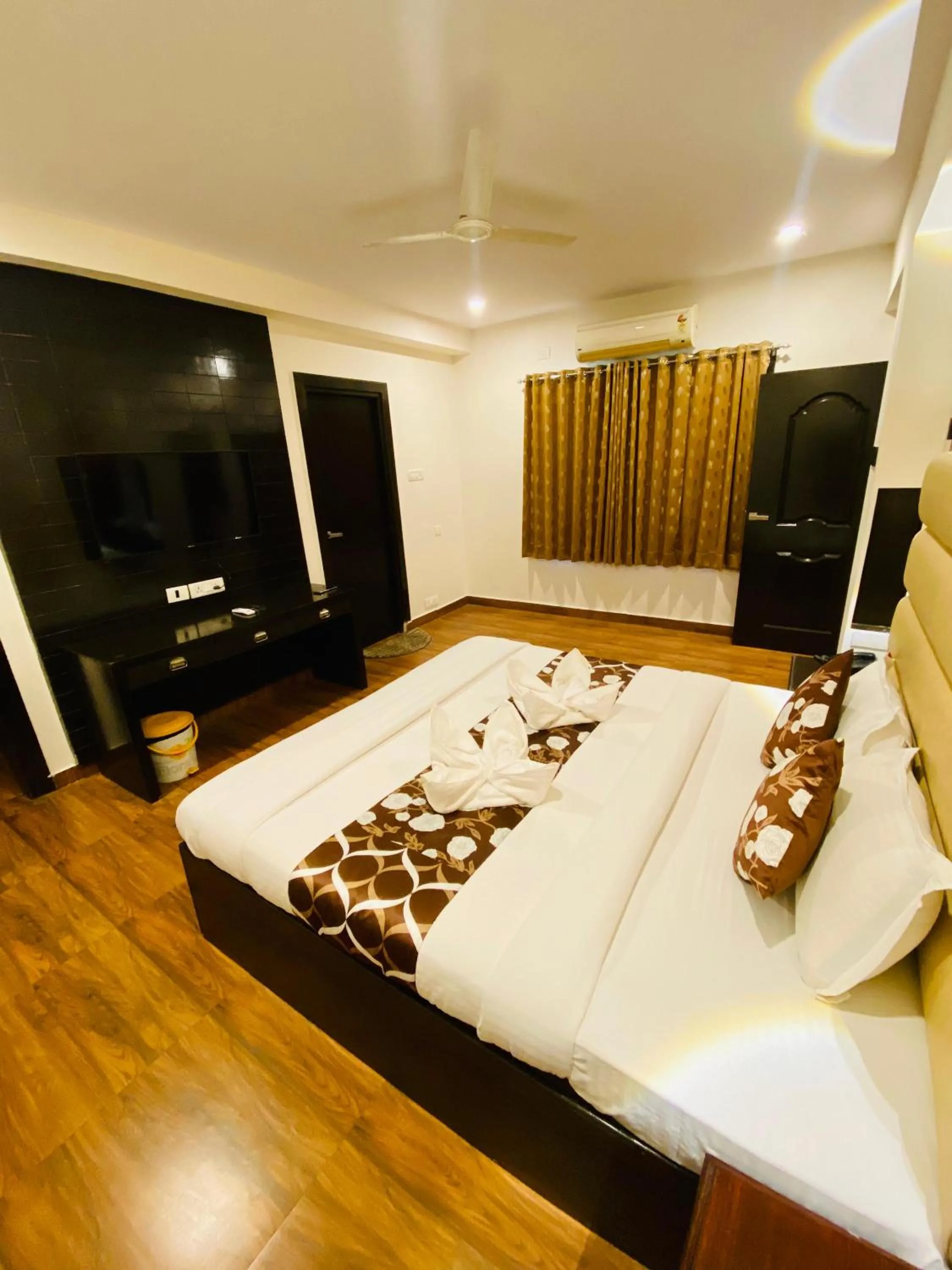Bed in SHLOKA RESIDENCY