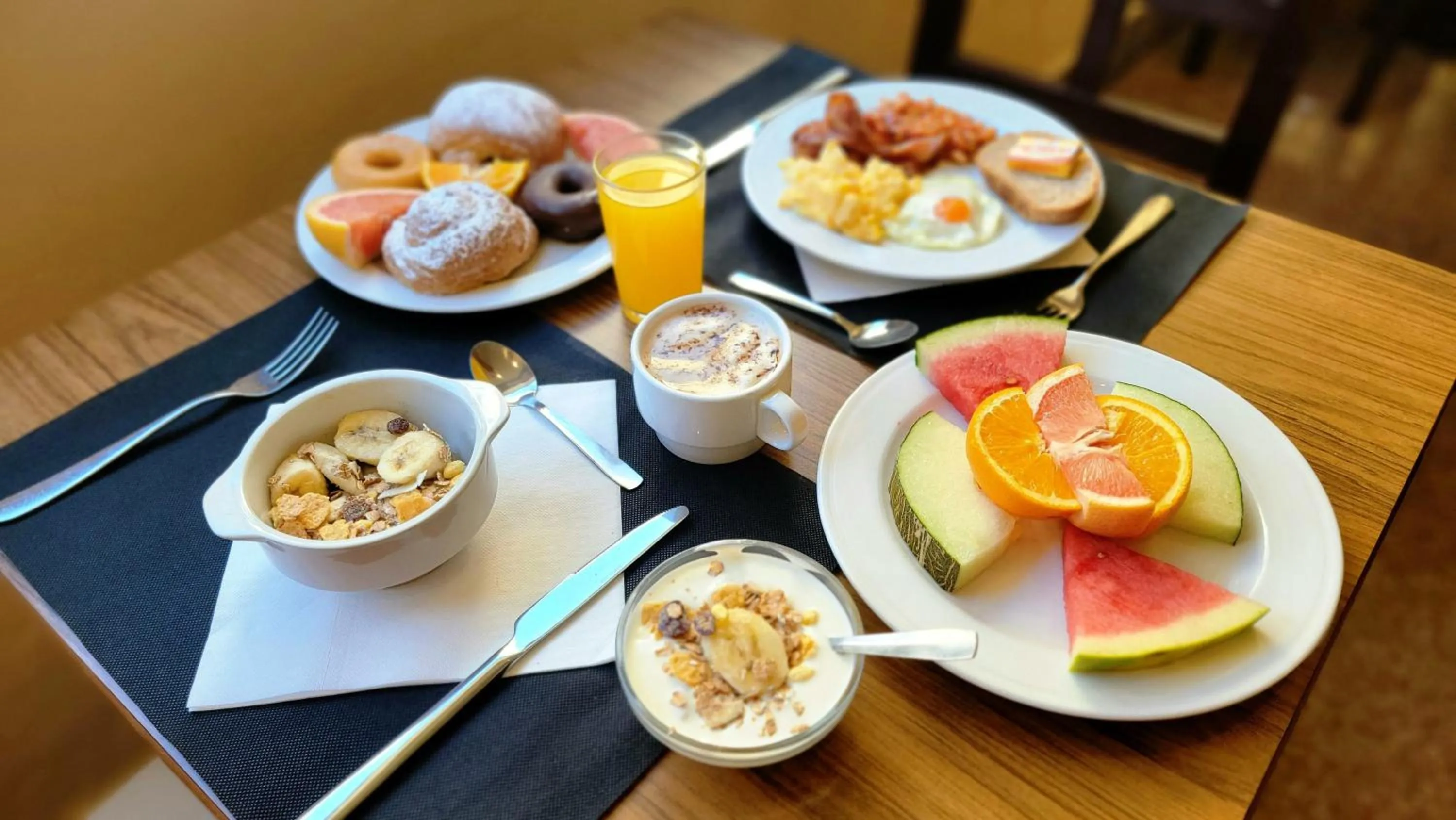 Food in Hotel Monarque Costa Narejos