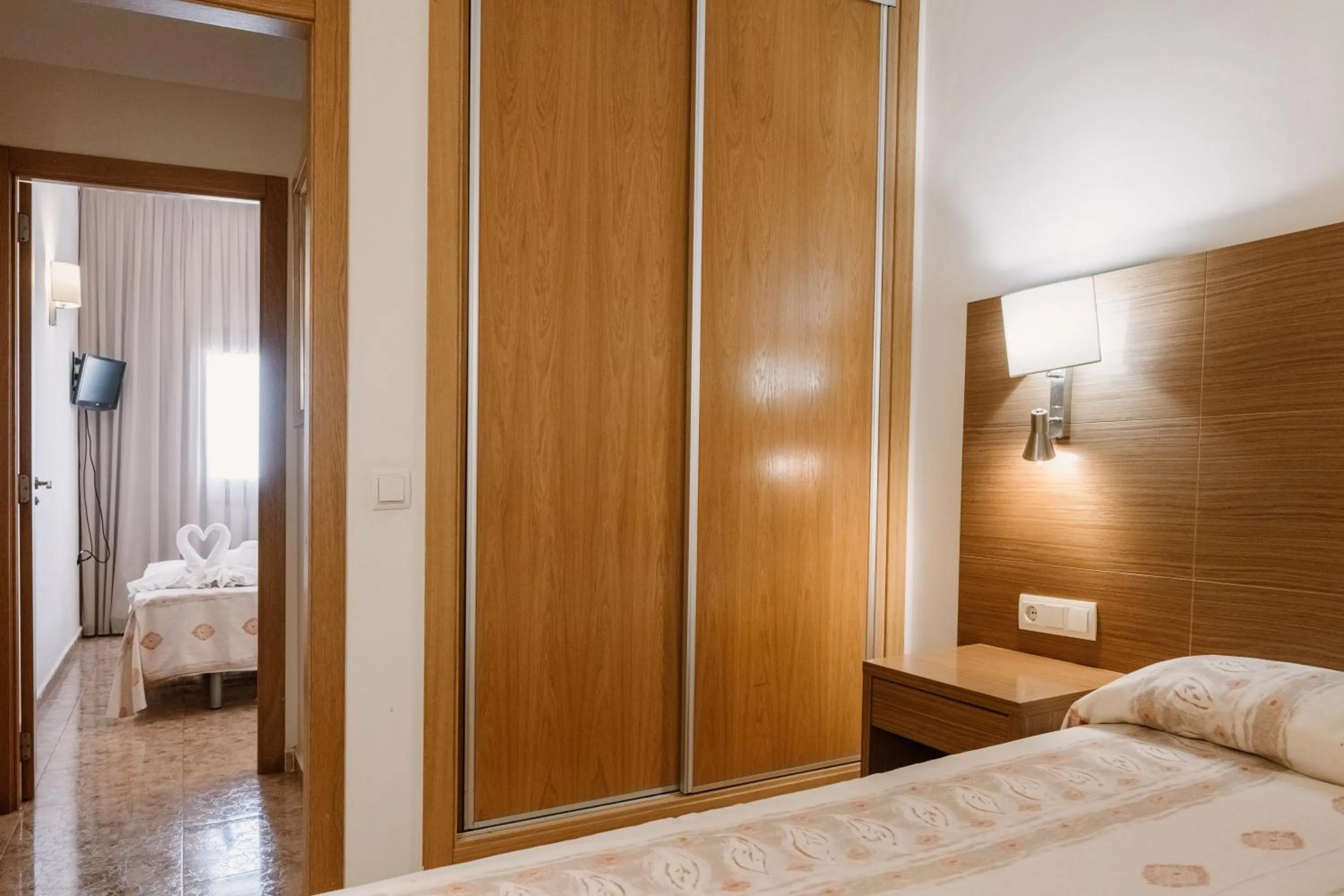 Bed in Hotel Monarque Costa Narejos