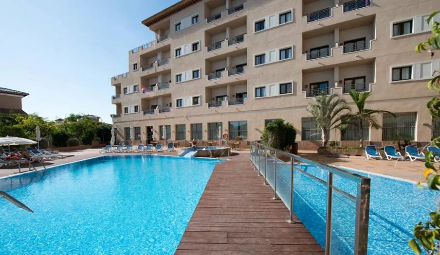 Swimming pool in Hotel Monarque Costa Narejos
