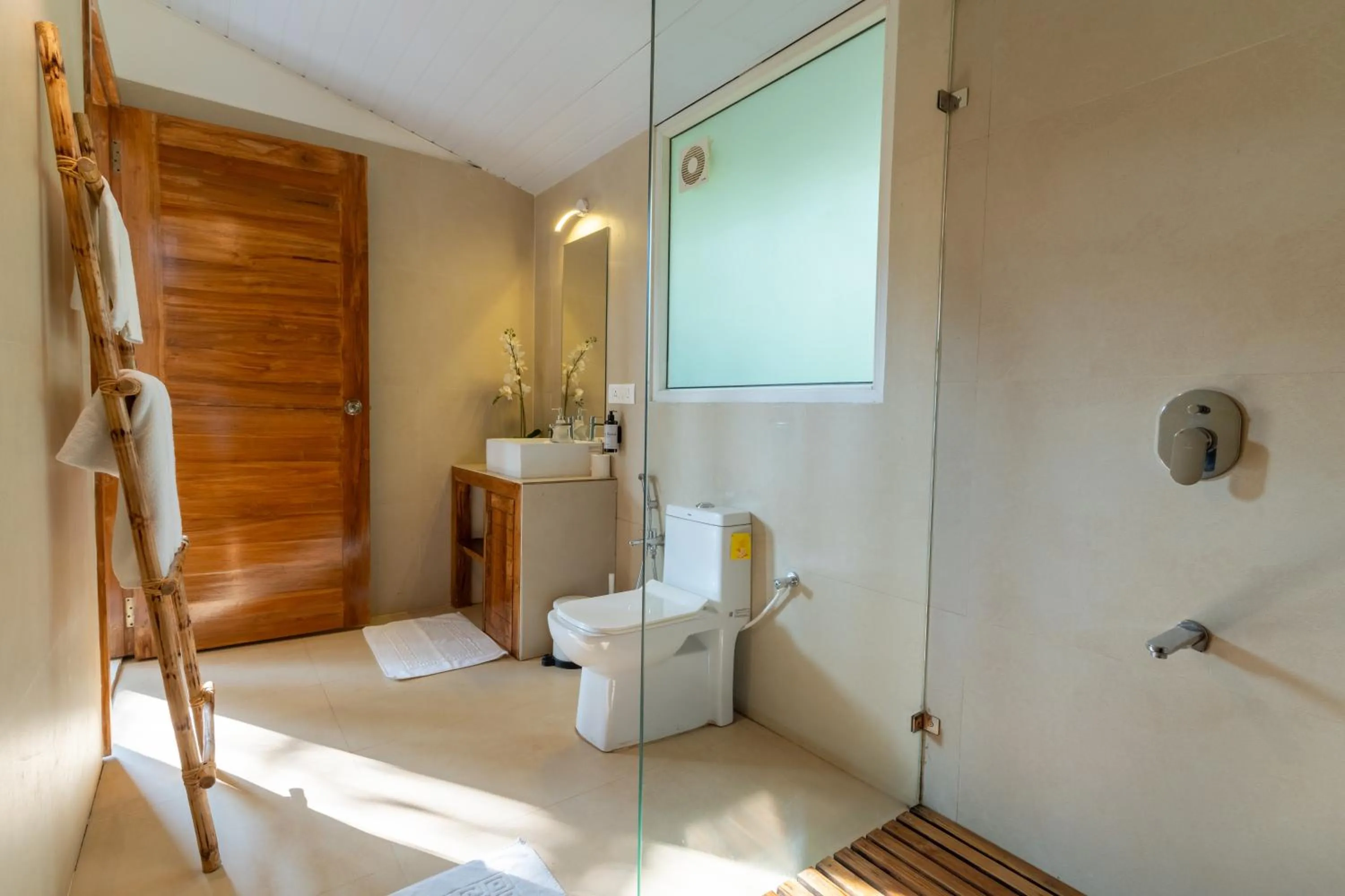 Bathroom in Thalassa Beach Boutique Resort