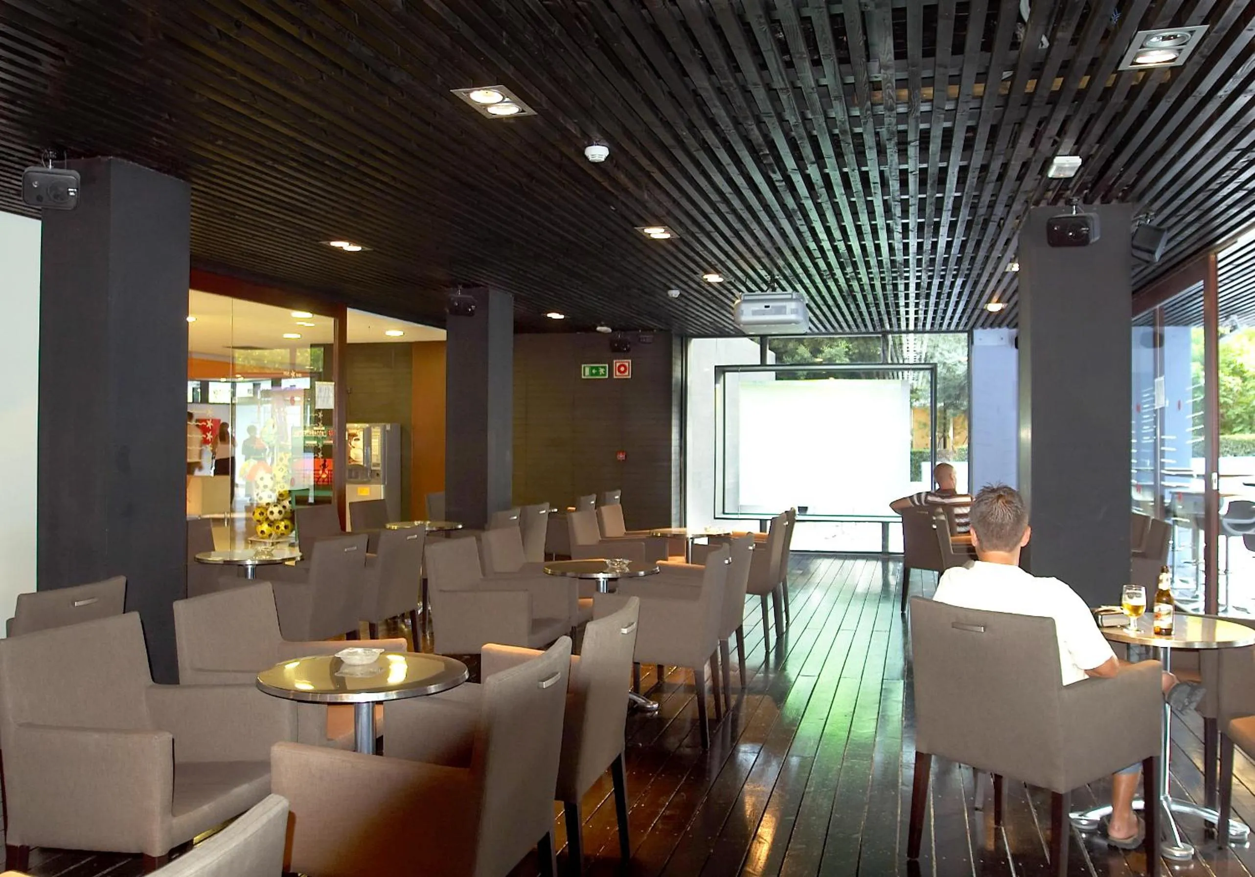 Restaurant/places to eat in Medplaya Hotel Rio Park