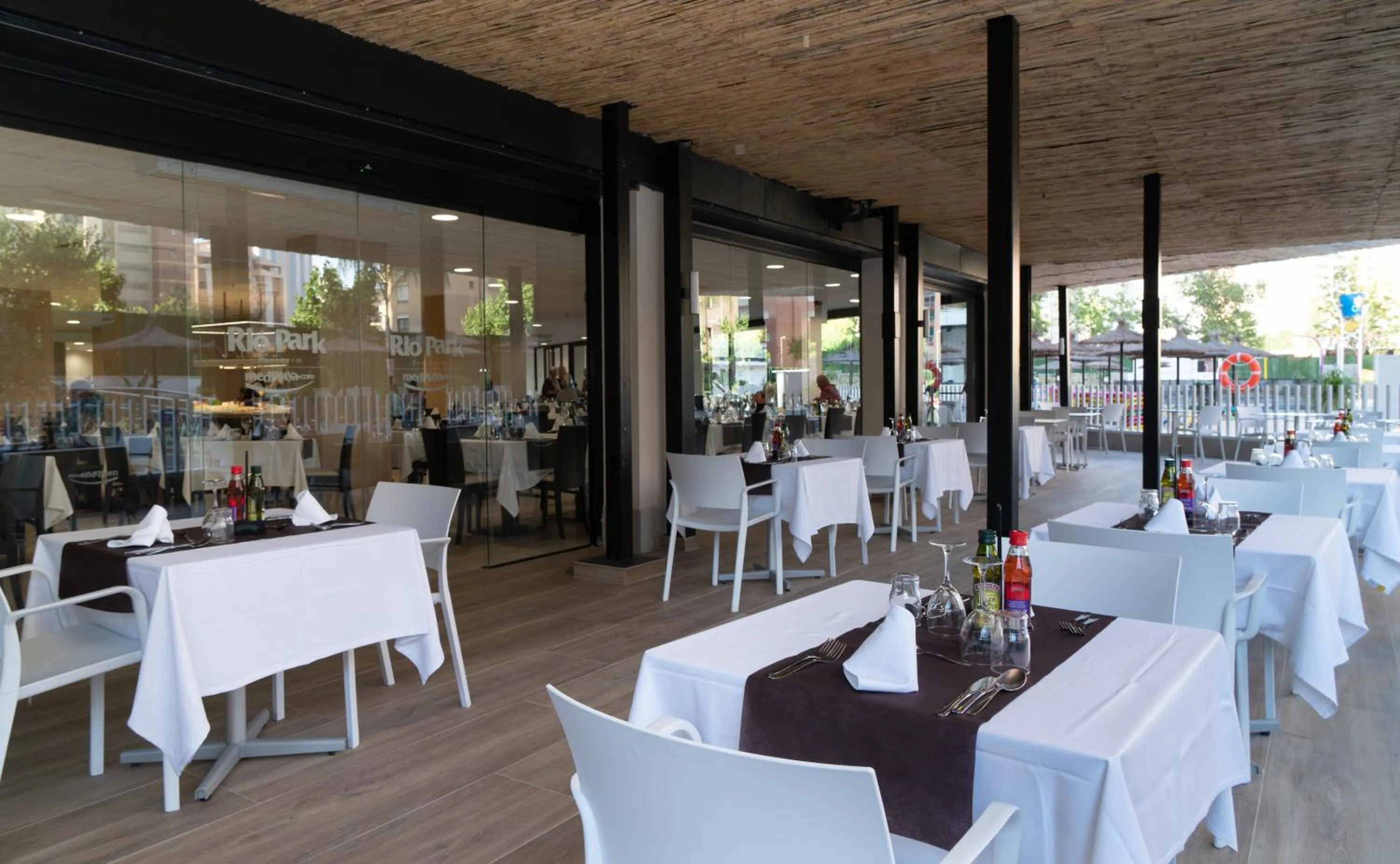 Restaurant/places to eat in Medplaya Hotel Rio Park