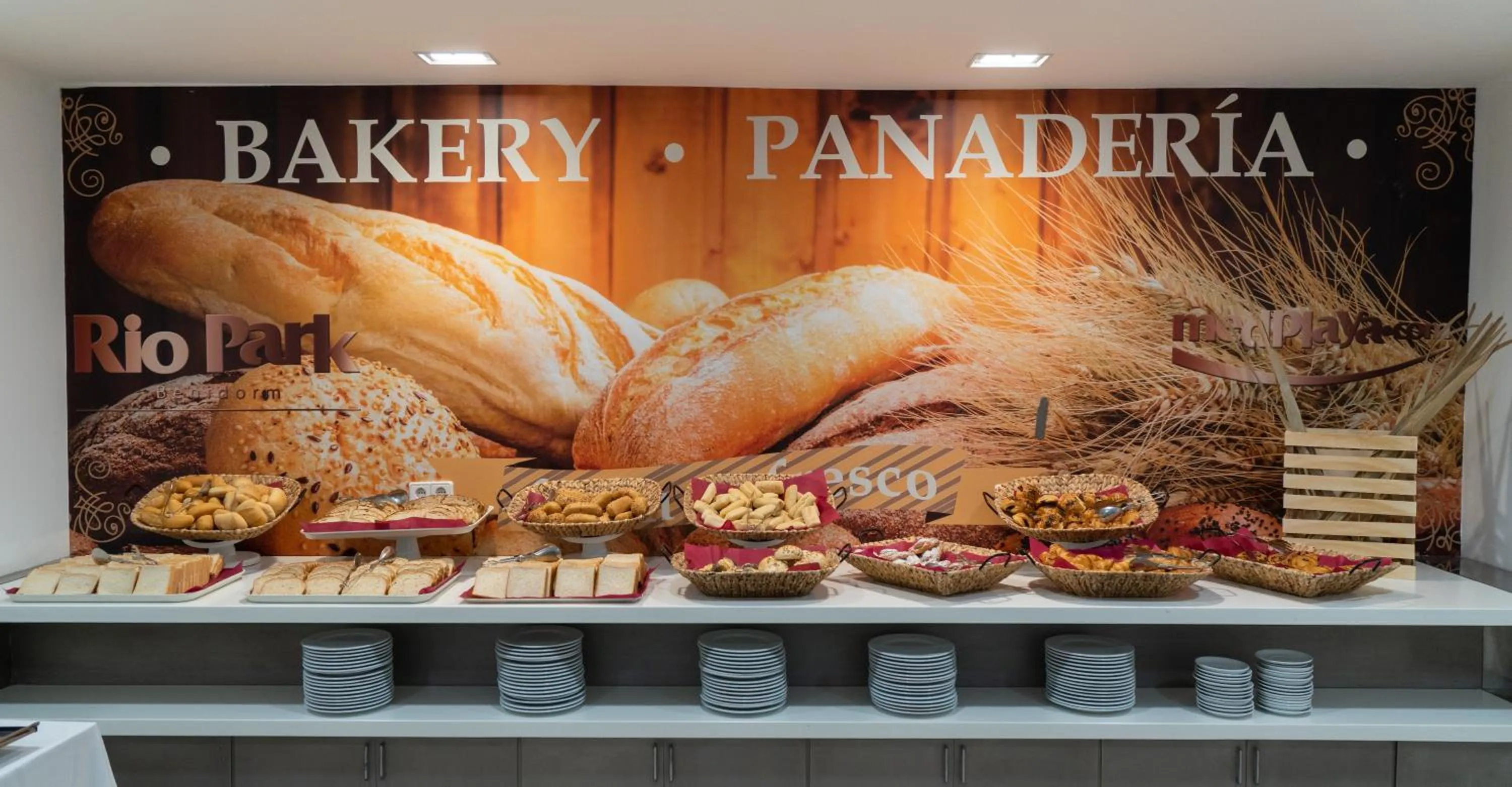 Restaurant/places to eat in Medplaya Hotel Rio Park