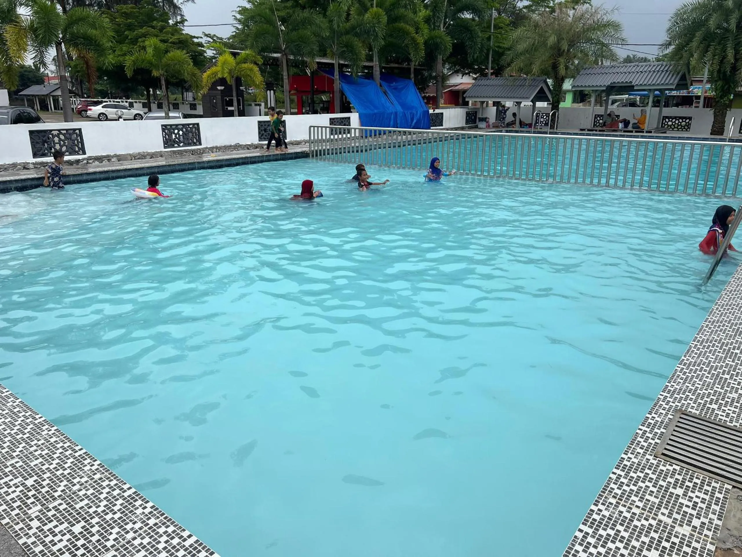 DGeting Beach Resort