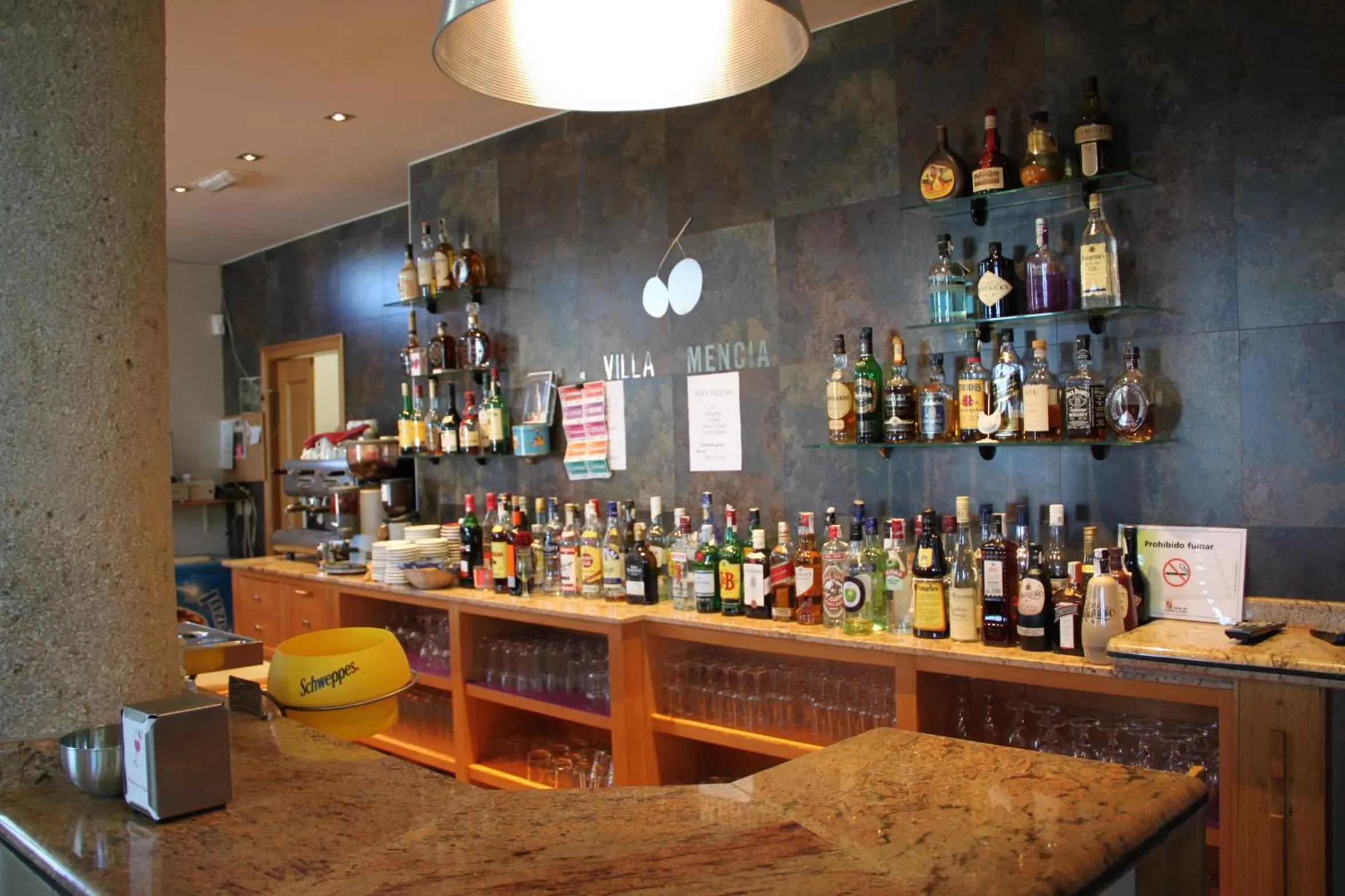 Lounge or bar in Villa Mencia