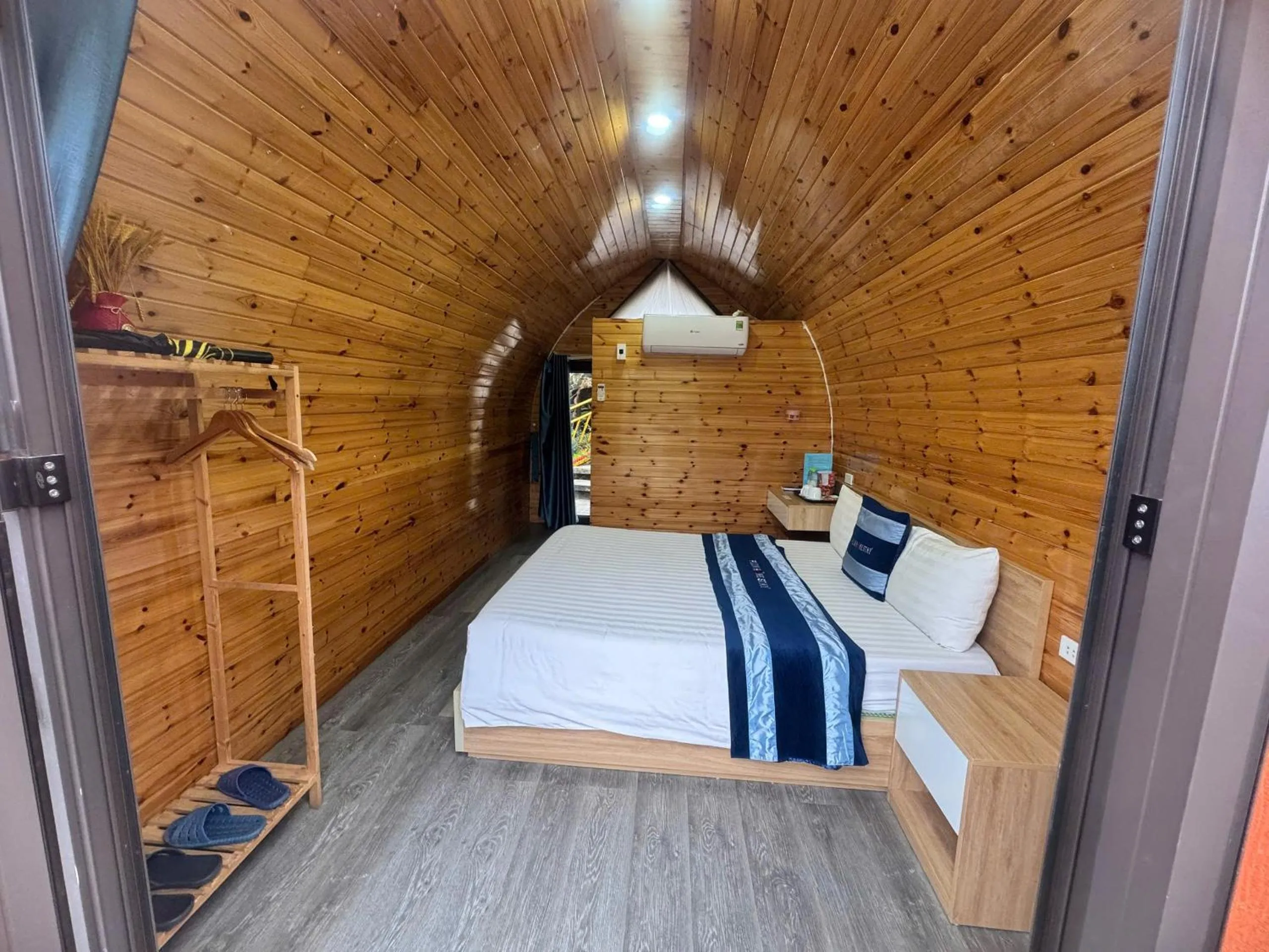 Property building, Bed in Plum Homestay Đồng Văn