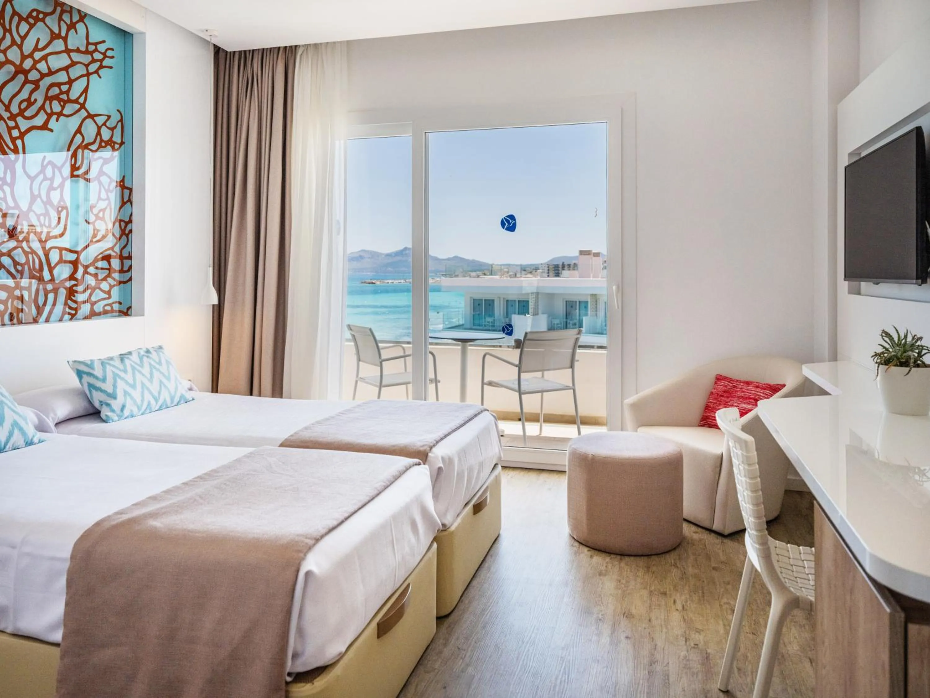 Bedroom, Bed in The Sea Hotel by Grupotel - Adults Only