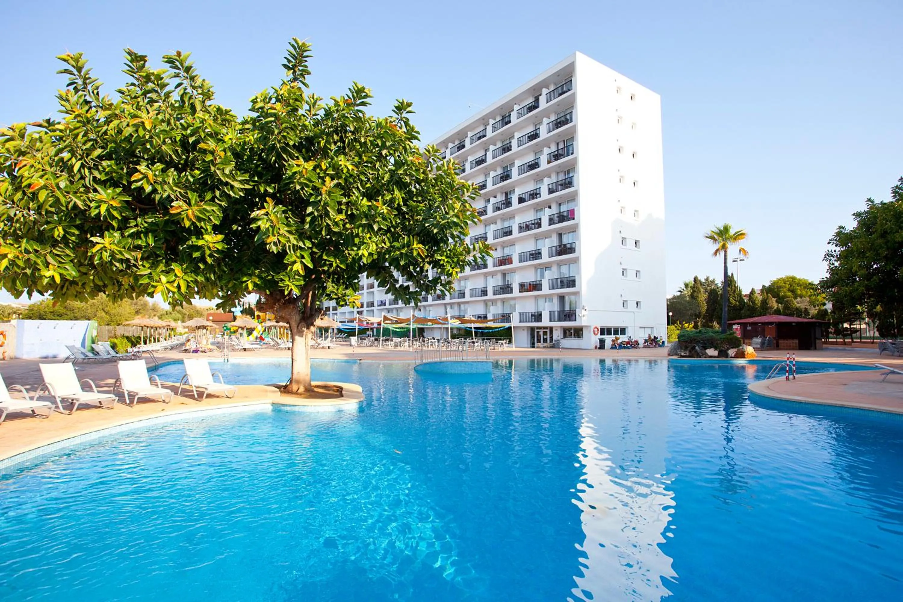 Property building in HYB Eurocalas