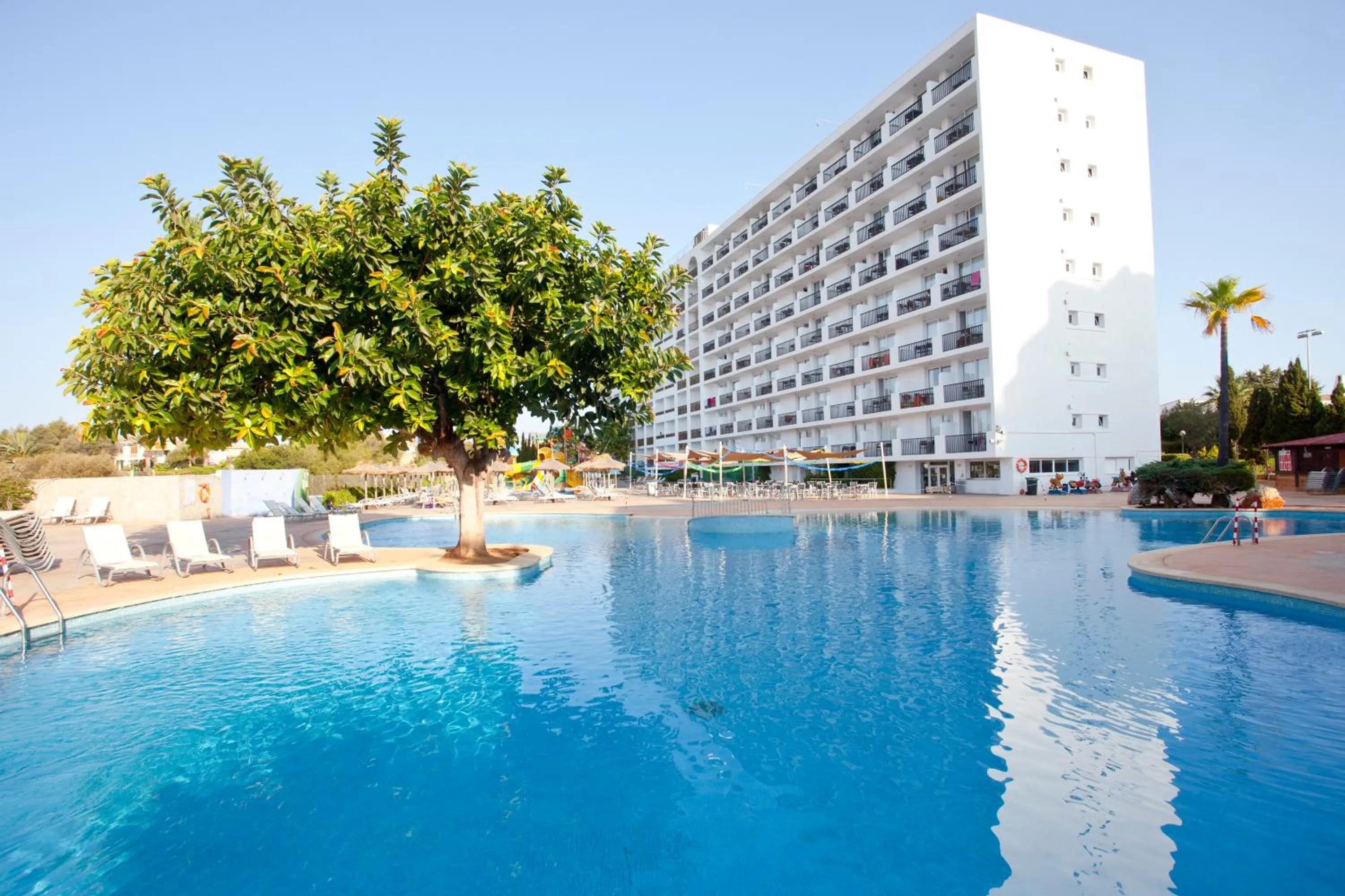 Property building in HYB Eurocalas