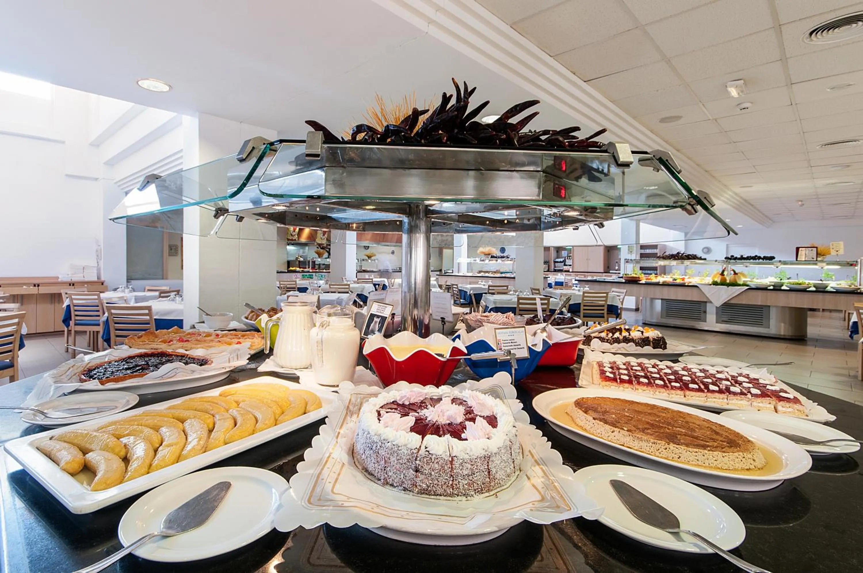 Restaurant/places to eat in HYB Eurocalas