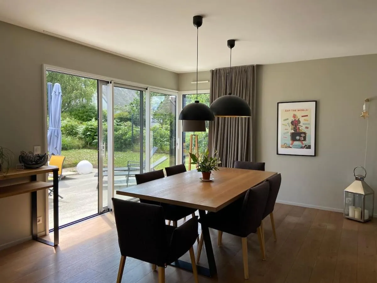 Dining Area in Embruns et Sarrasin