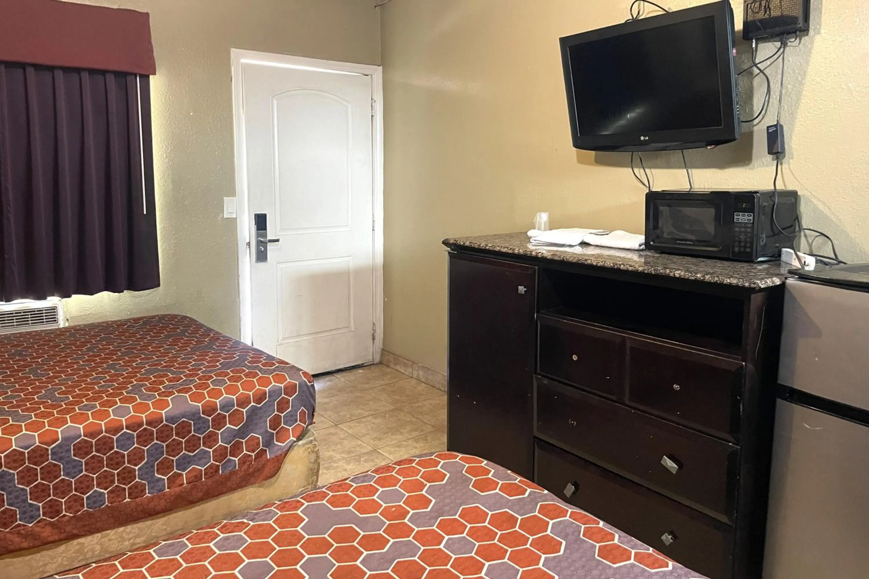 Bedroom, Bed in Sai Park Motel