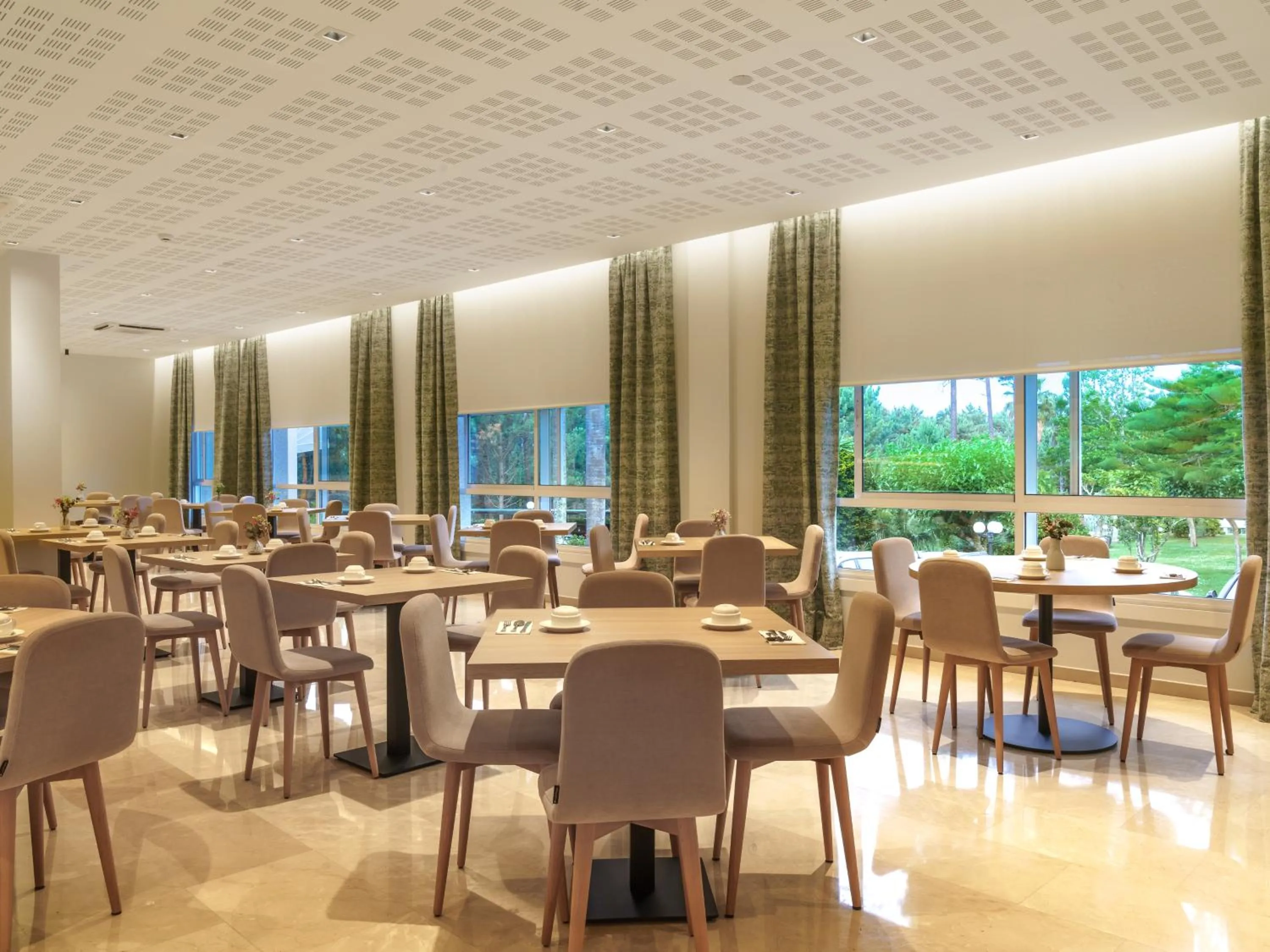 Restaurant/places to eat in Hotel Spa Atlántico San Vicente do Mar