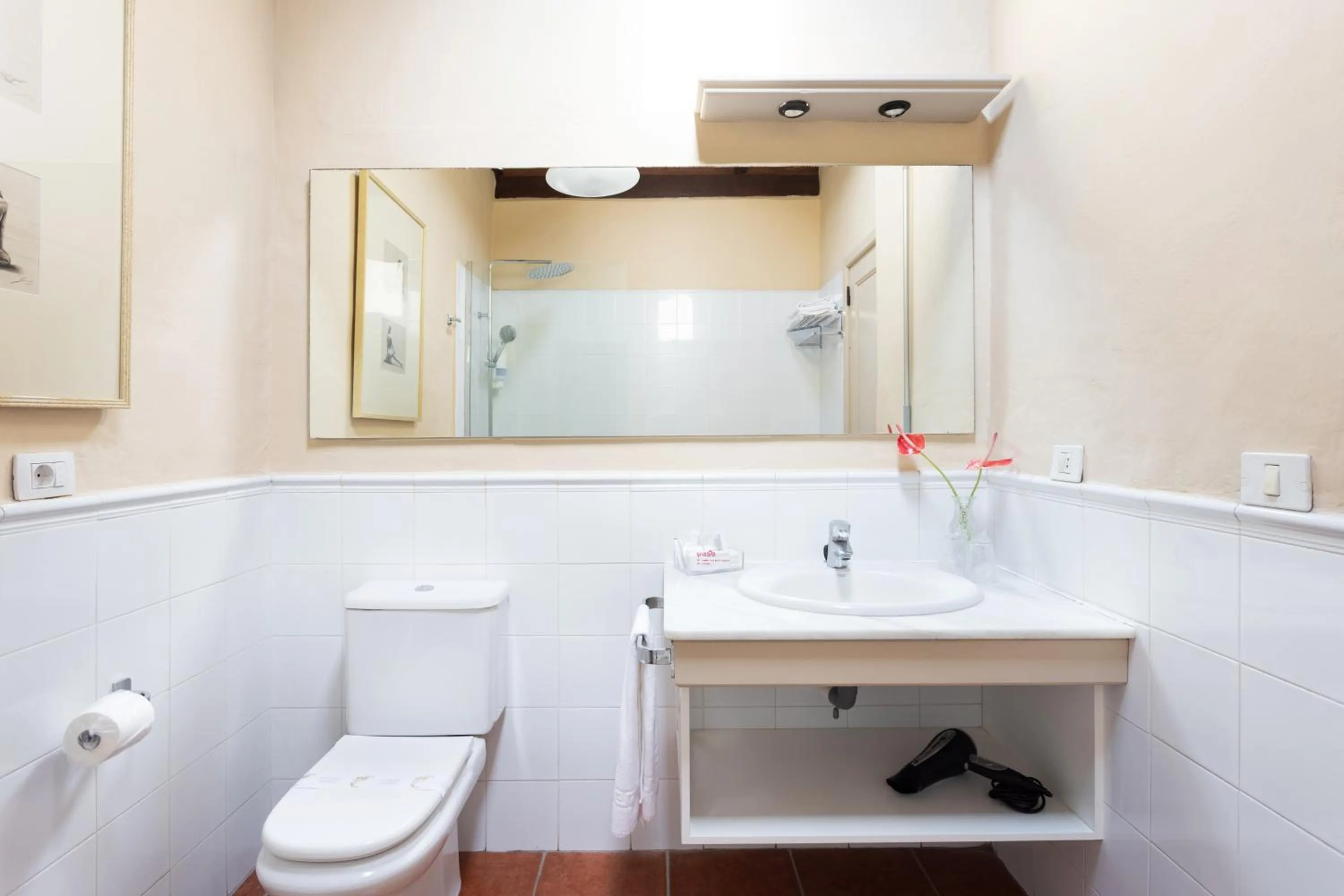 Bathroom in Hotel El Patio