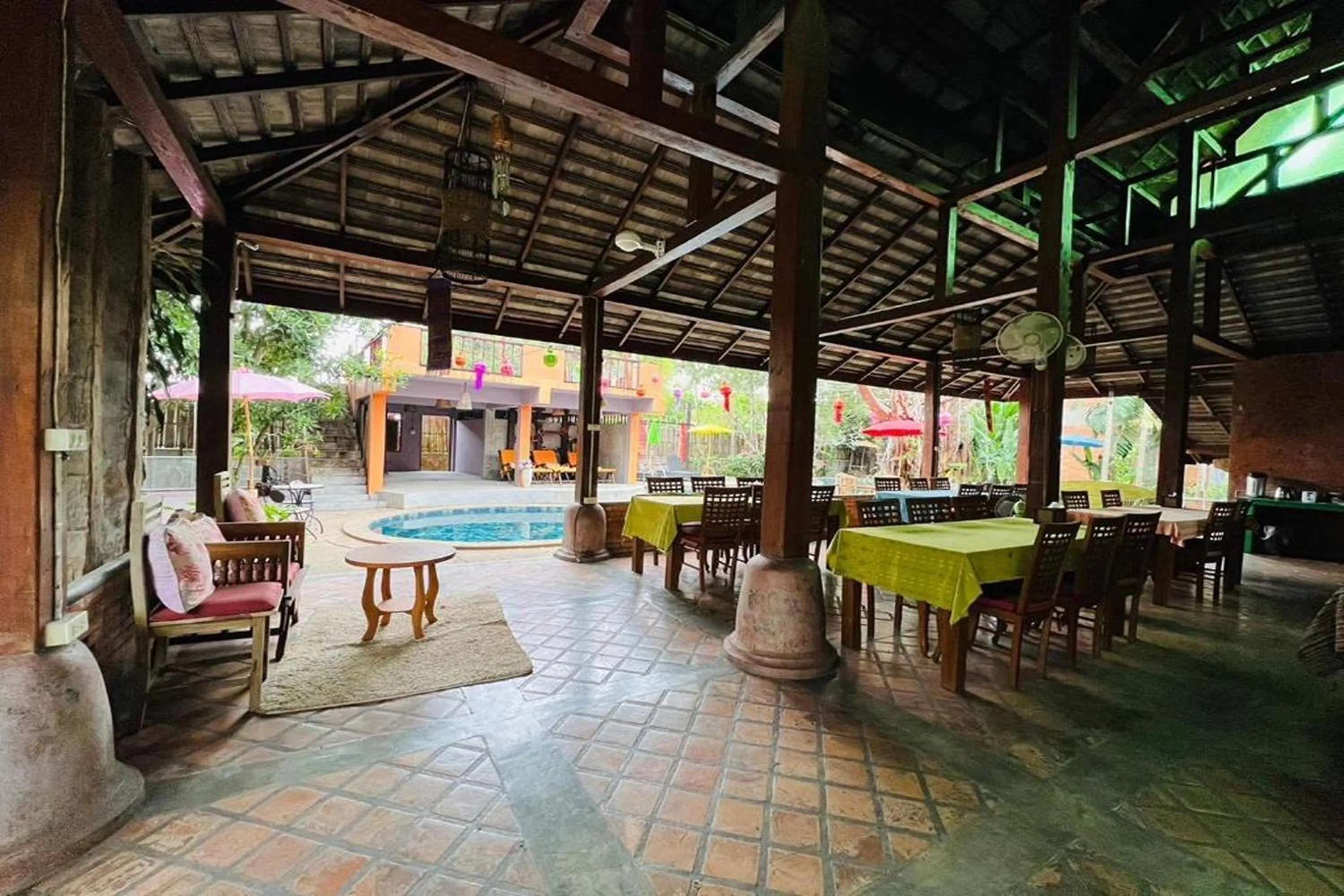 Patio in Amethyst Hotel Chiang Mai