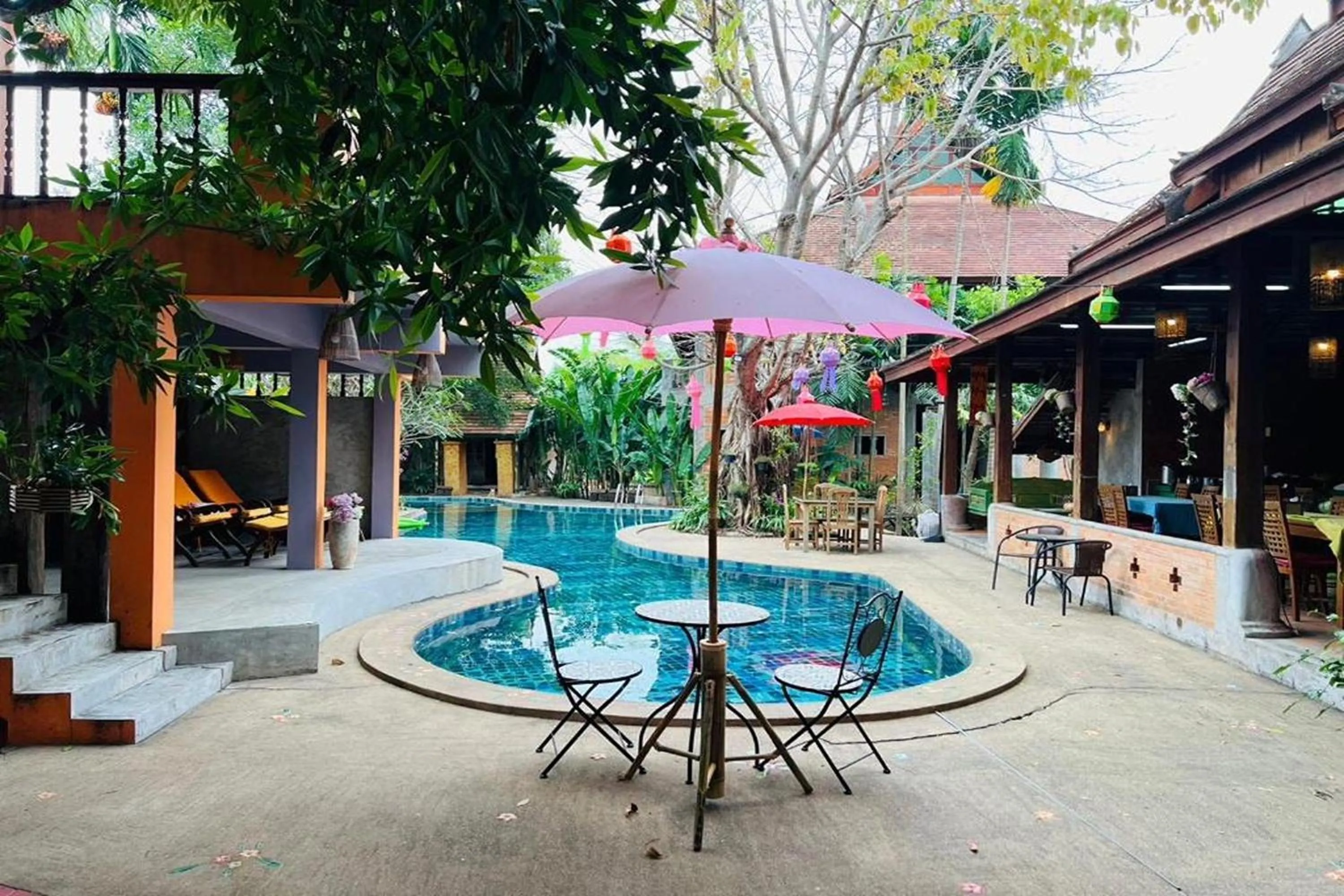 Property building in Amethyst Hotel Chiang Mai