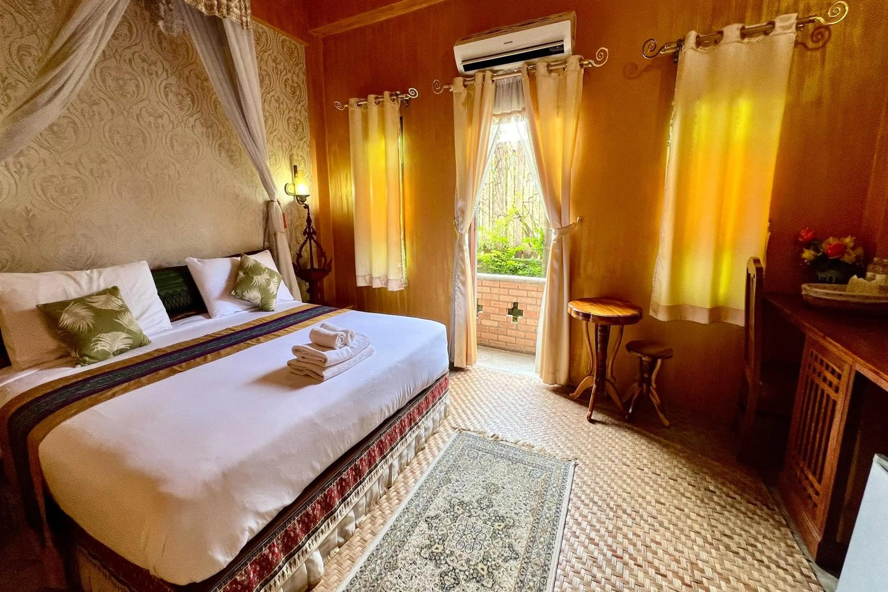 Bed in Amethyst Hotel Chiang Mai