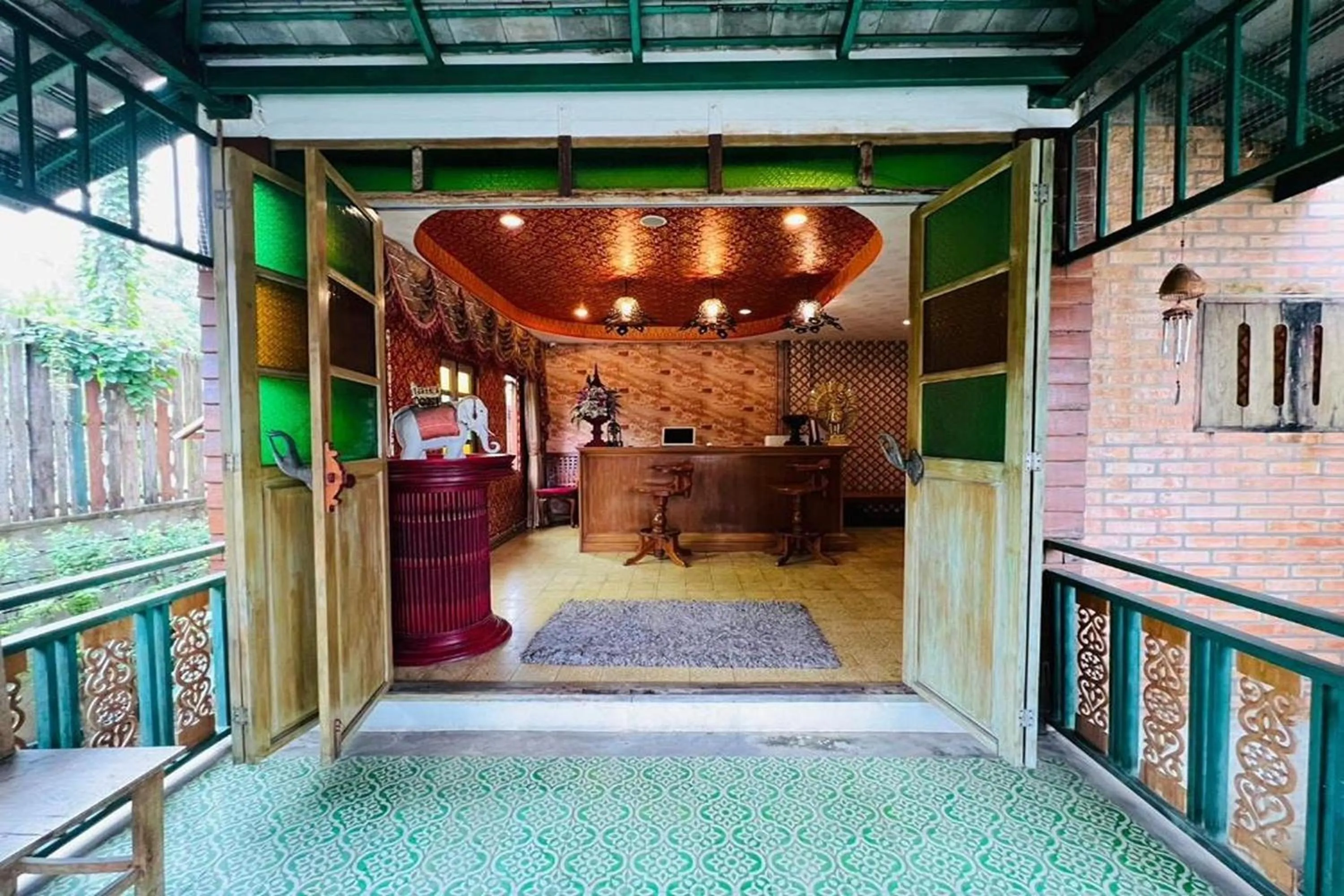 Facade/entrance in Amethyst Hotel Chiang Mai