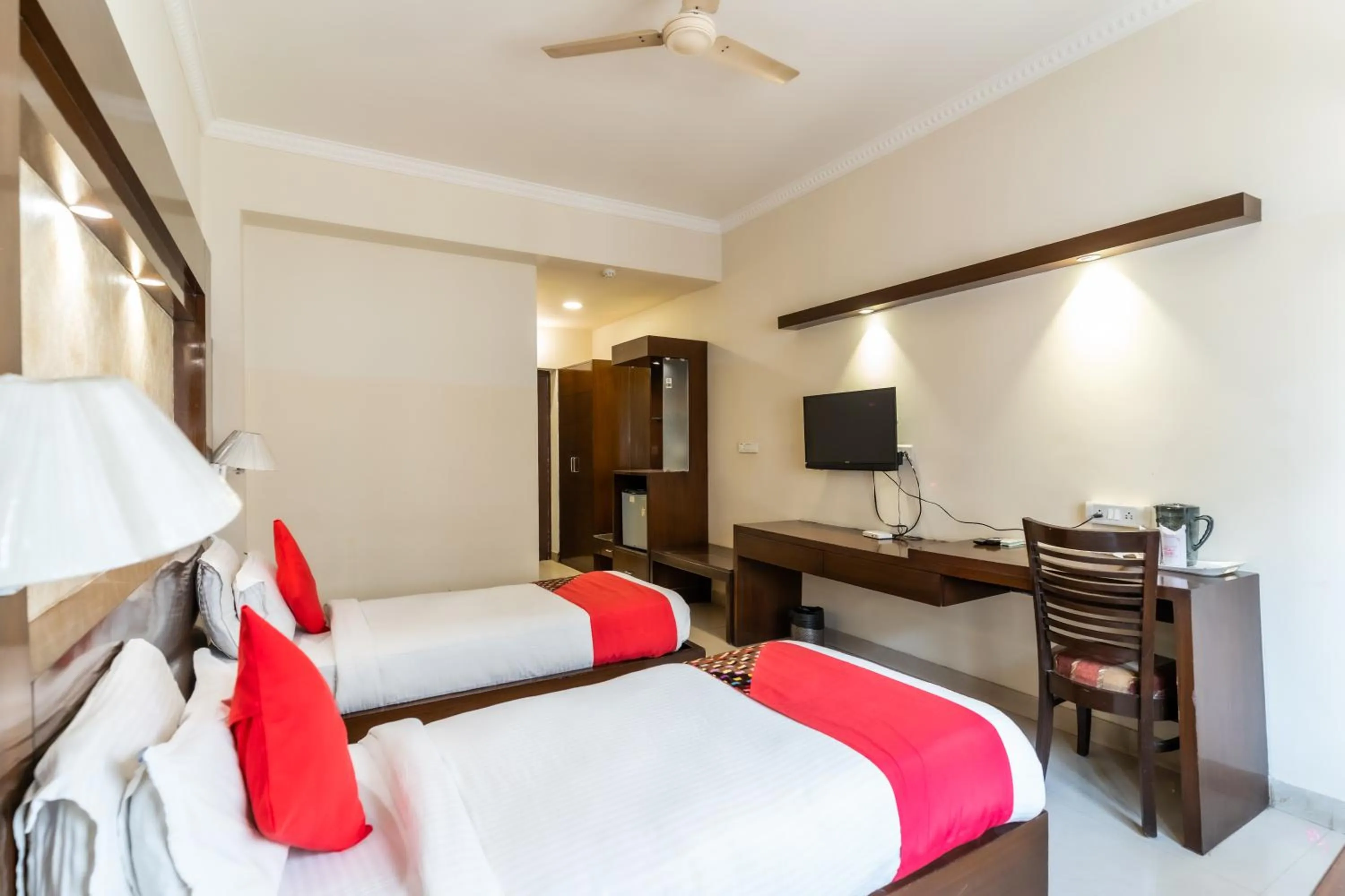 Bedroom, Bed in Hotel Kant Palace