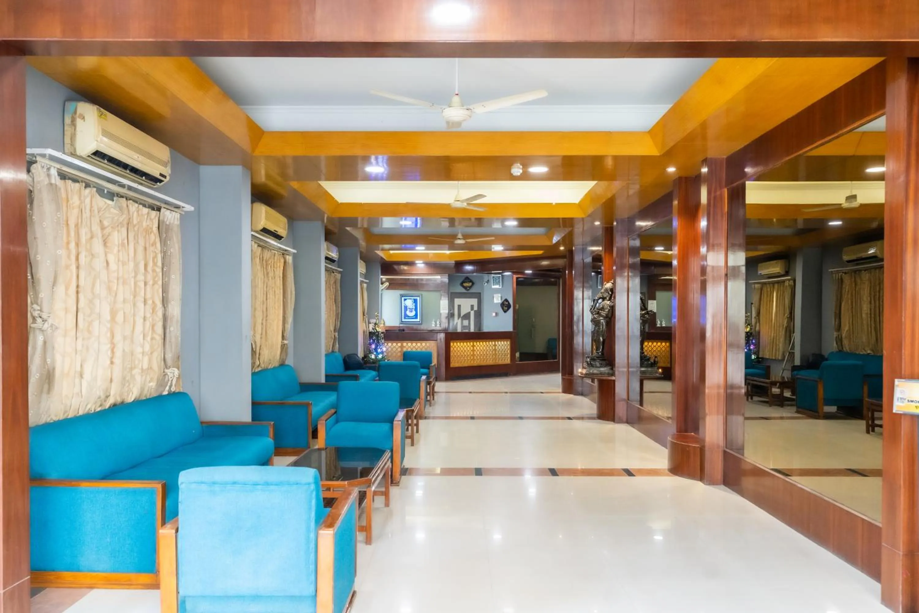 Lobby or reception in Hotel Kant Palace