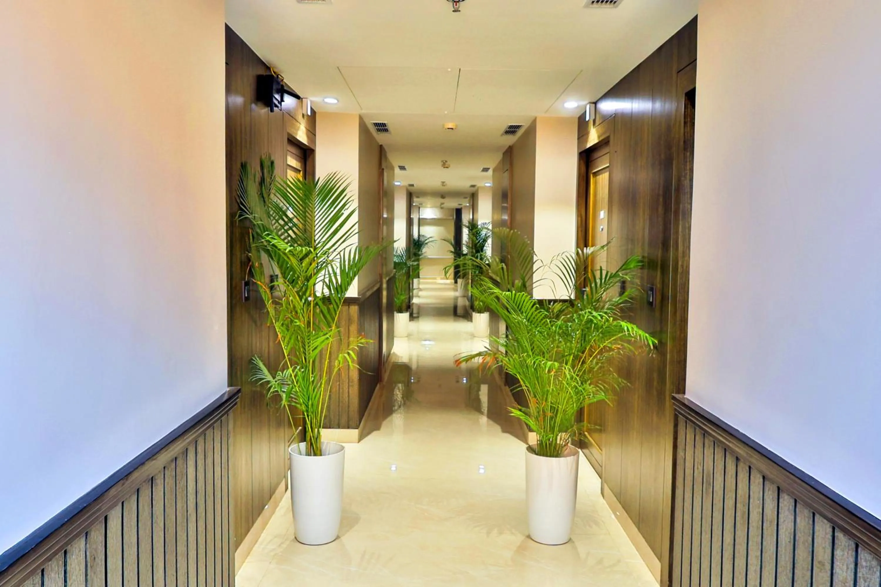 Bed in Hotel Kant Palace