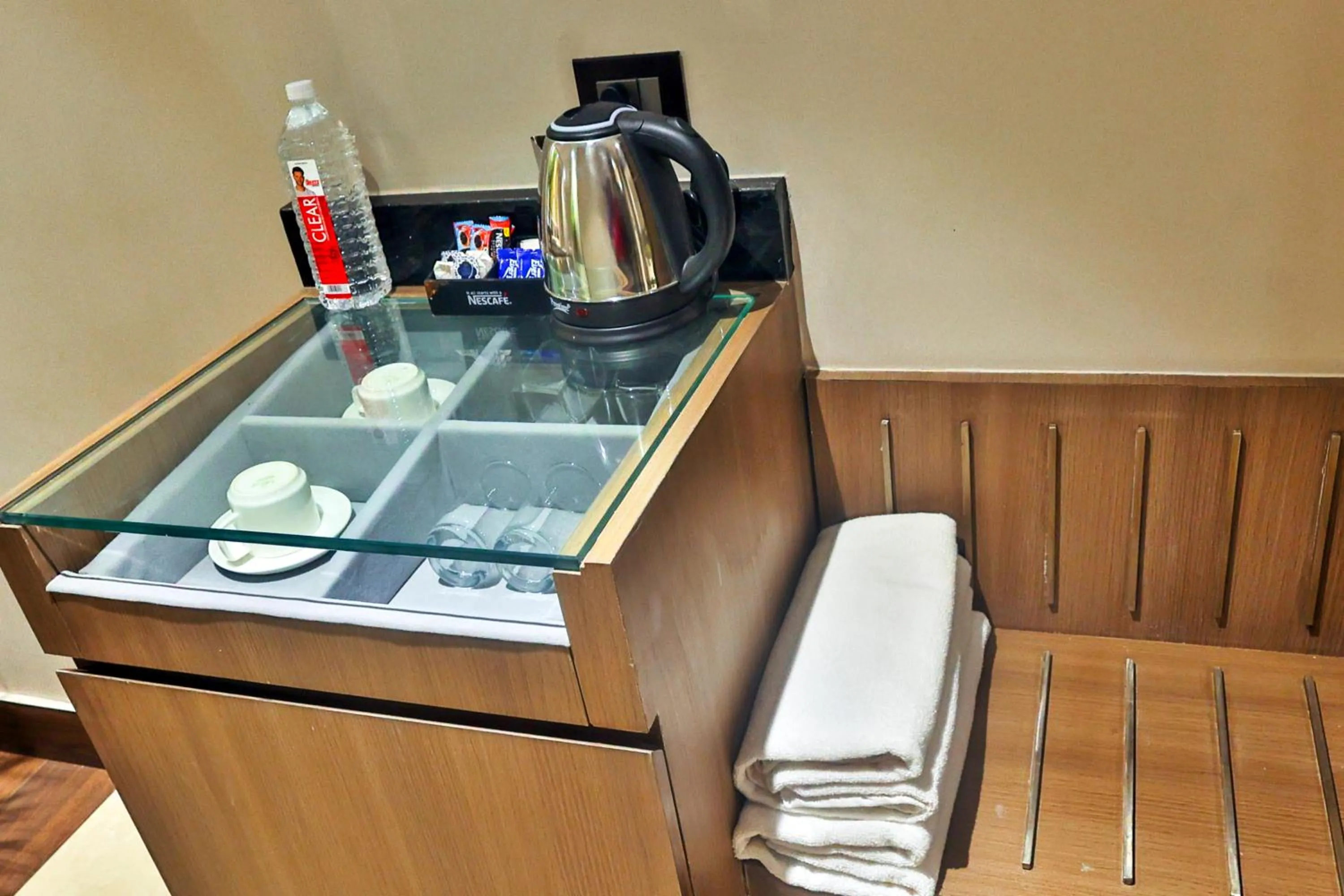 Bed in Hotel Kant Palace