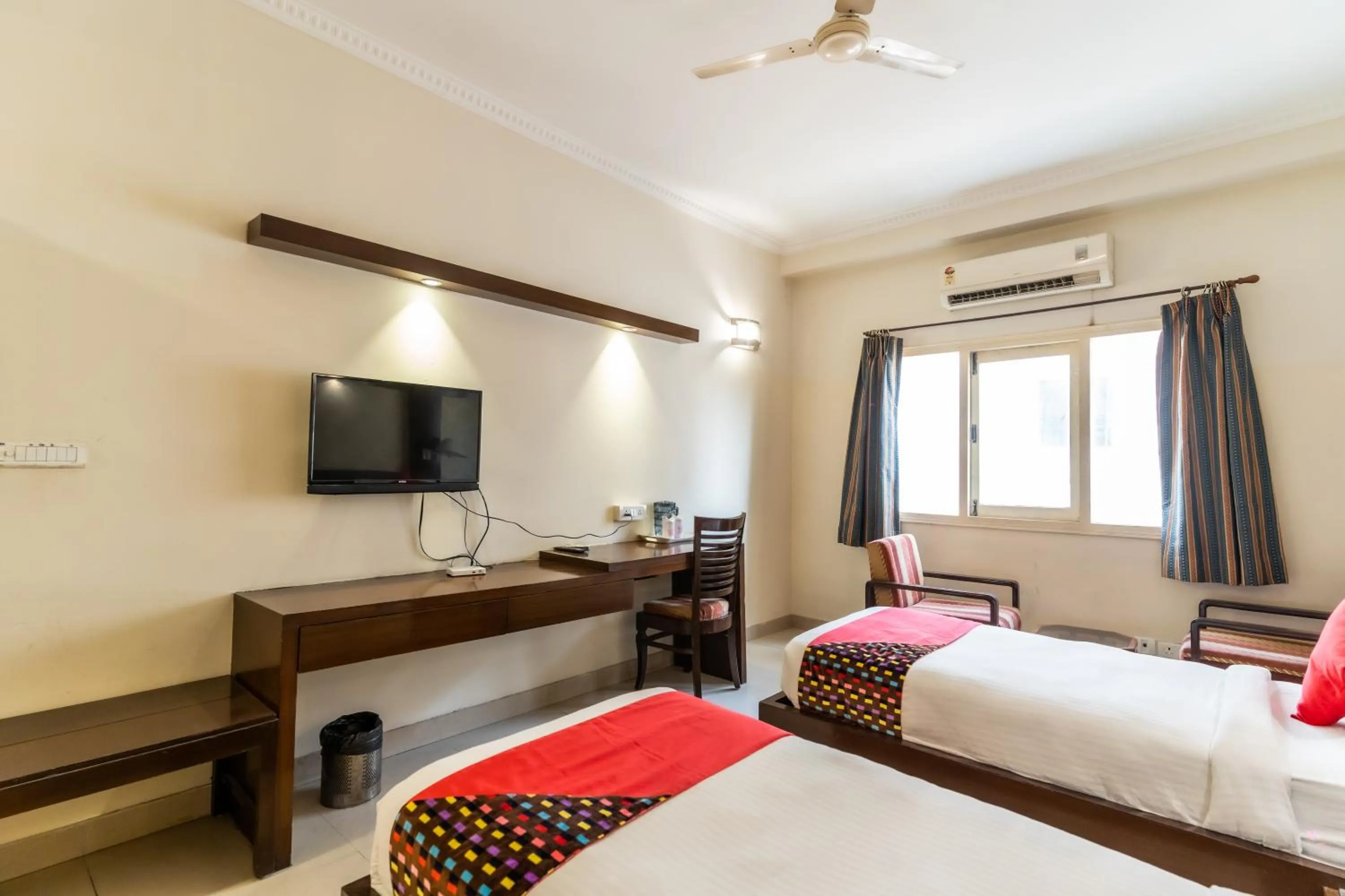 Bedroom, Bed in Hotel Kant Palace