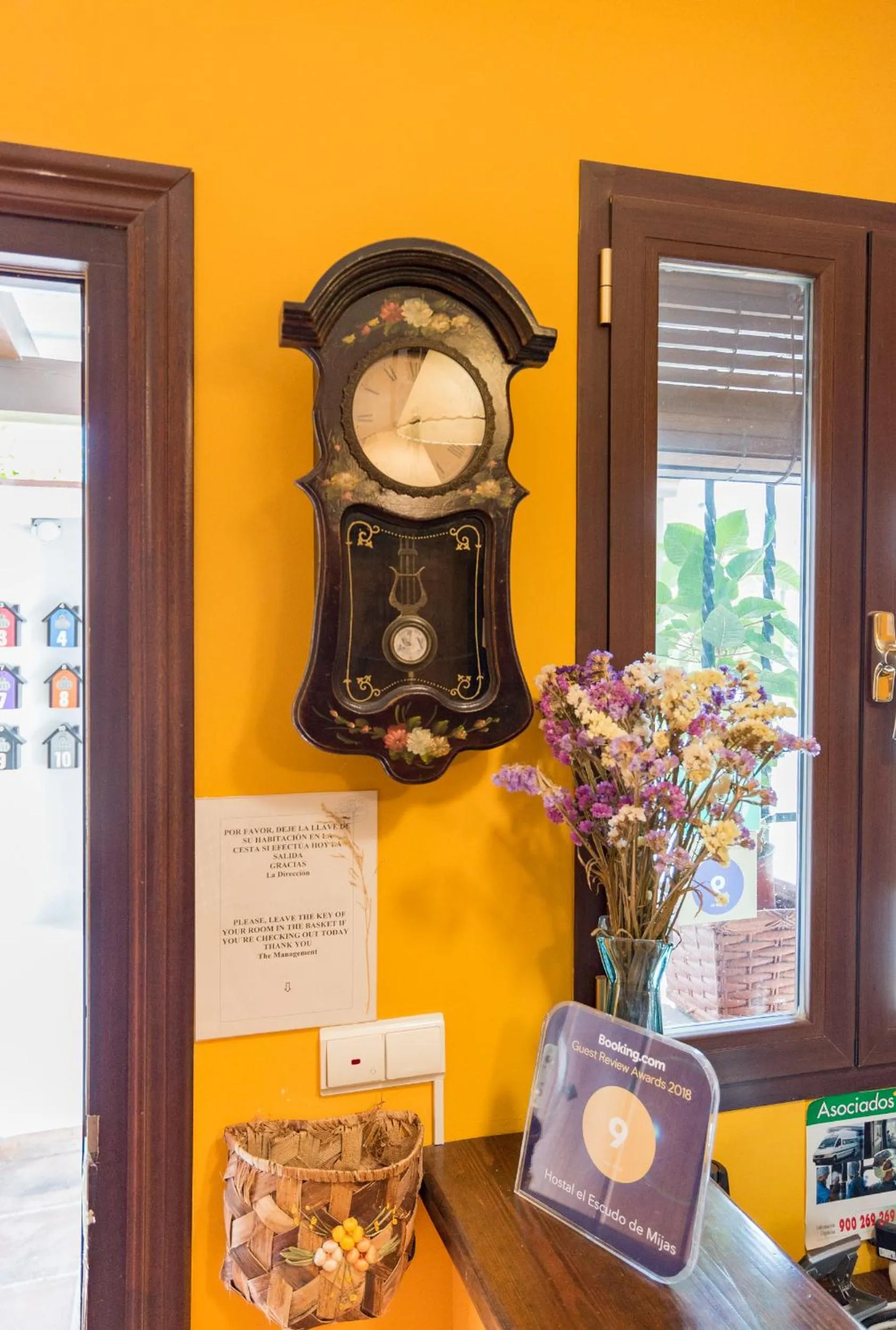 Decorative detail in Hostal El Escudo de Mijas
