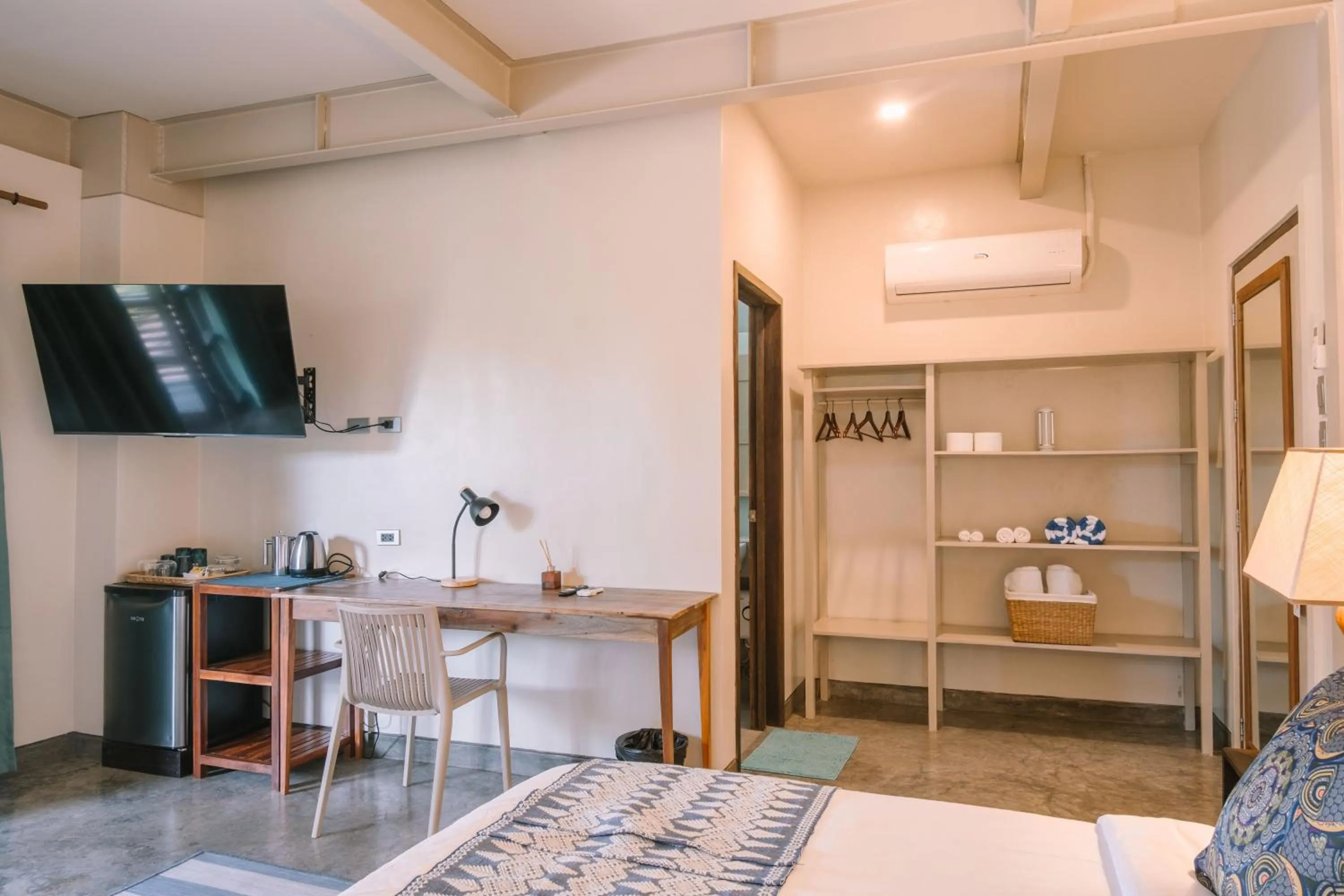 Bed in Kaimana Resort Siargao