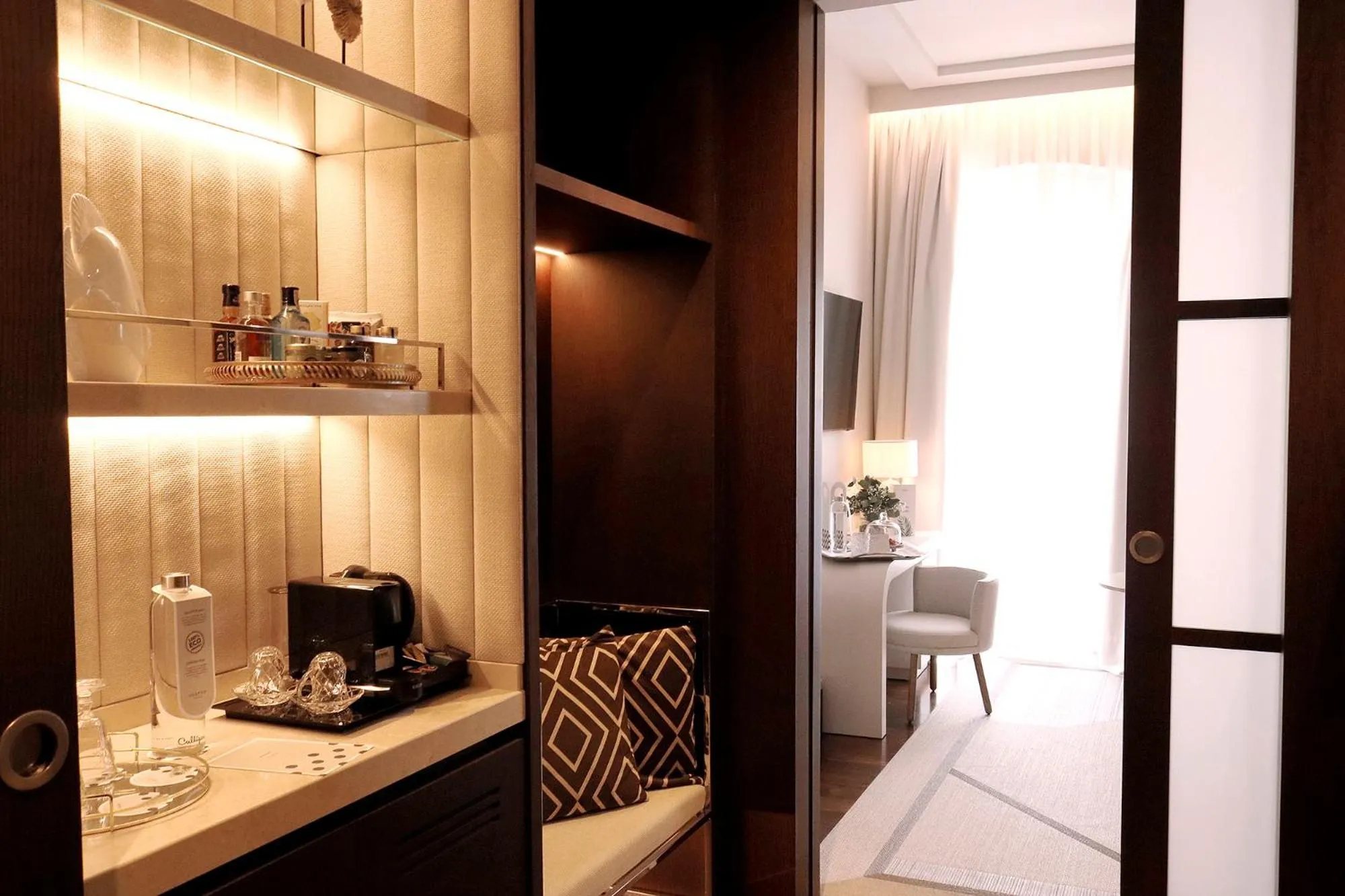 Coffee/tea facilities in Hospes Amérigo, Alicante, a Member of Design Hotels