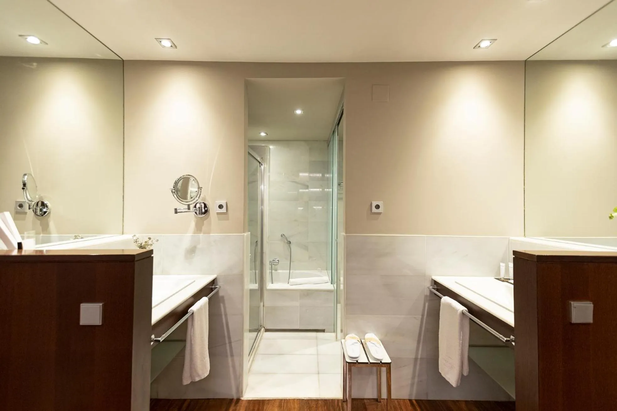 Bathroom in Hospes Amérigo, Alicante, a Member of Design Hotels