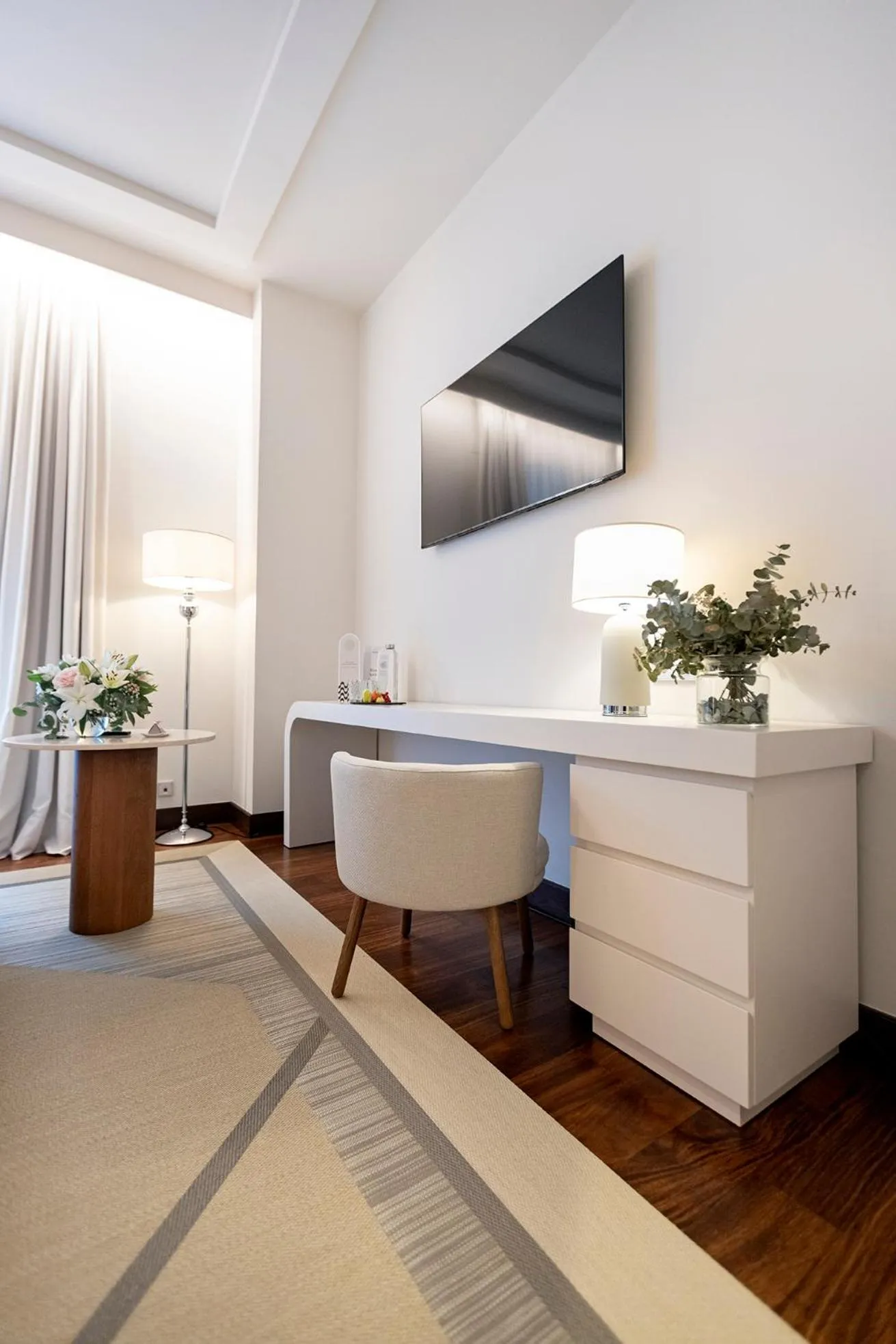 Seating area in Hospes Amérigo, Alicante, a Member of Design Hotels