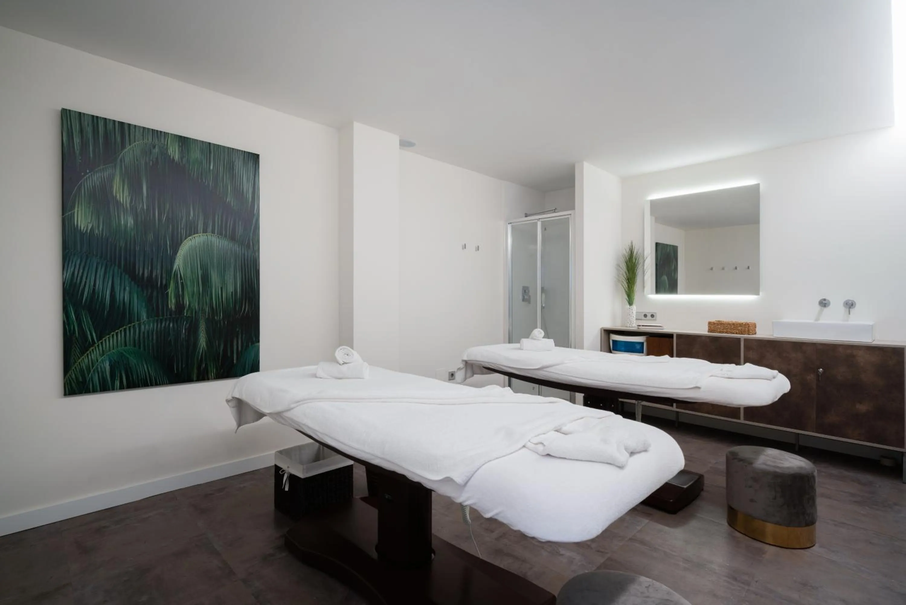 Massage in Hospes Amérigo, Alicante, a Member of Design Hotels