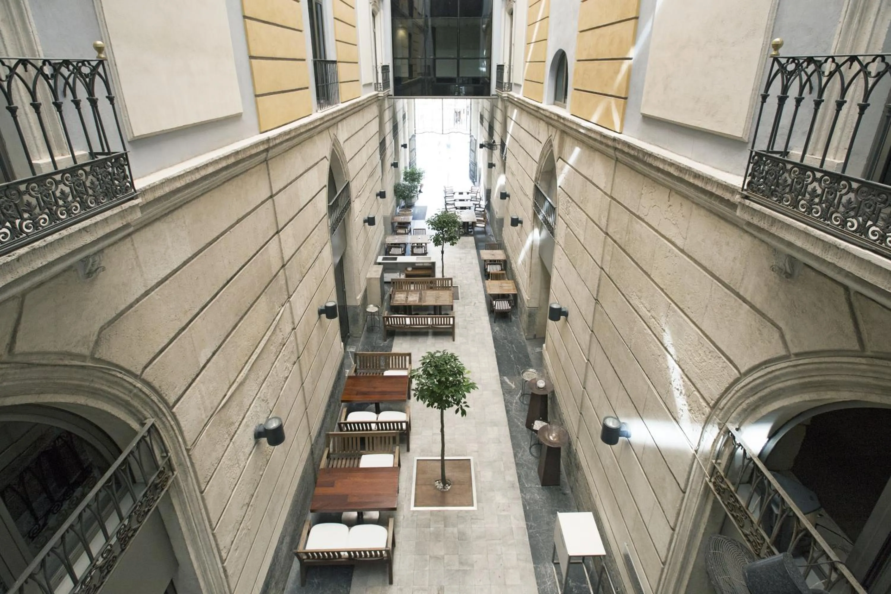 Day in Hospes Amérigo, Alicante, a Member of Design Hotels