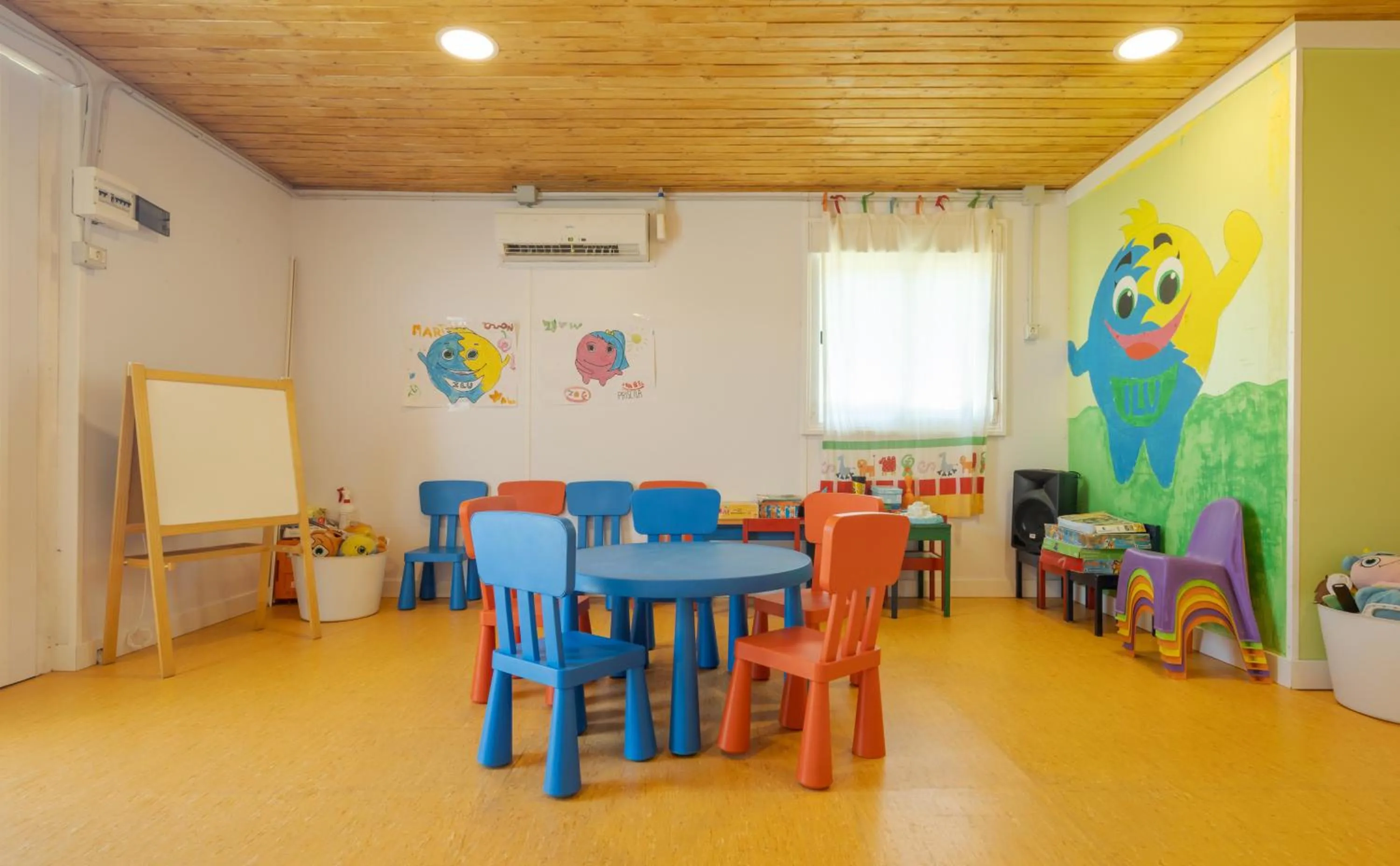 Kids's club in Ilunion Sancti Petri