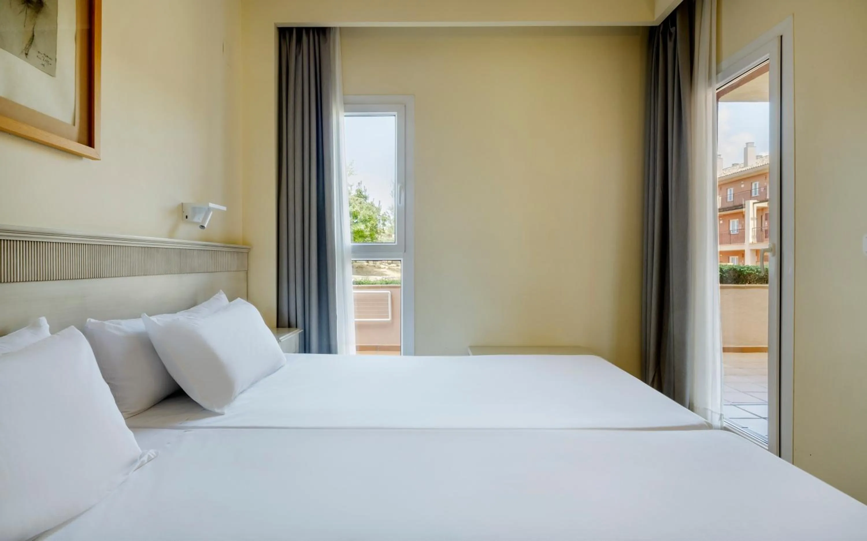 Bedroom, Bed in Ilunion Sancti Petri