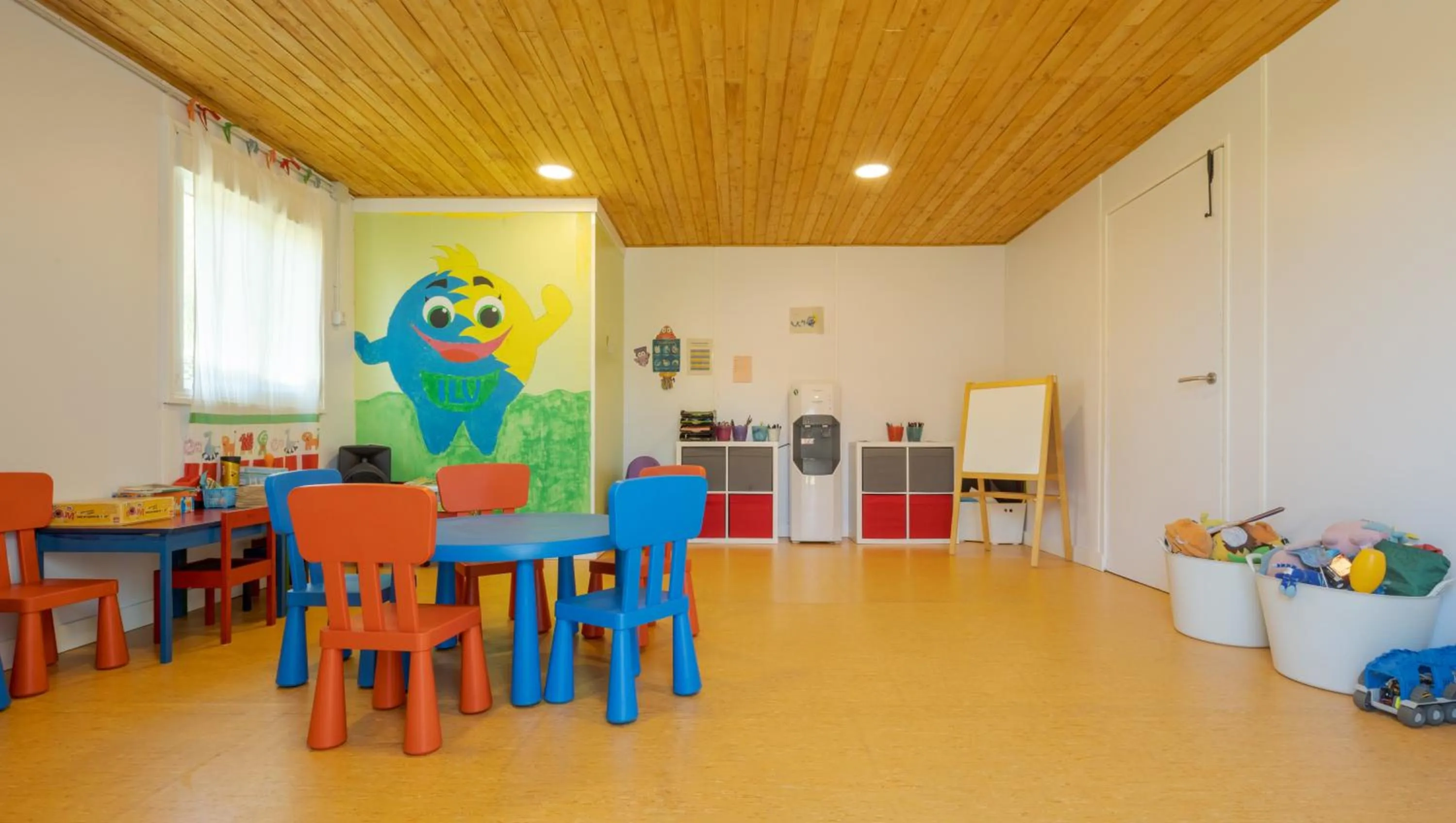 Kids's club in Ilunion Sancti Petri
