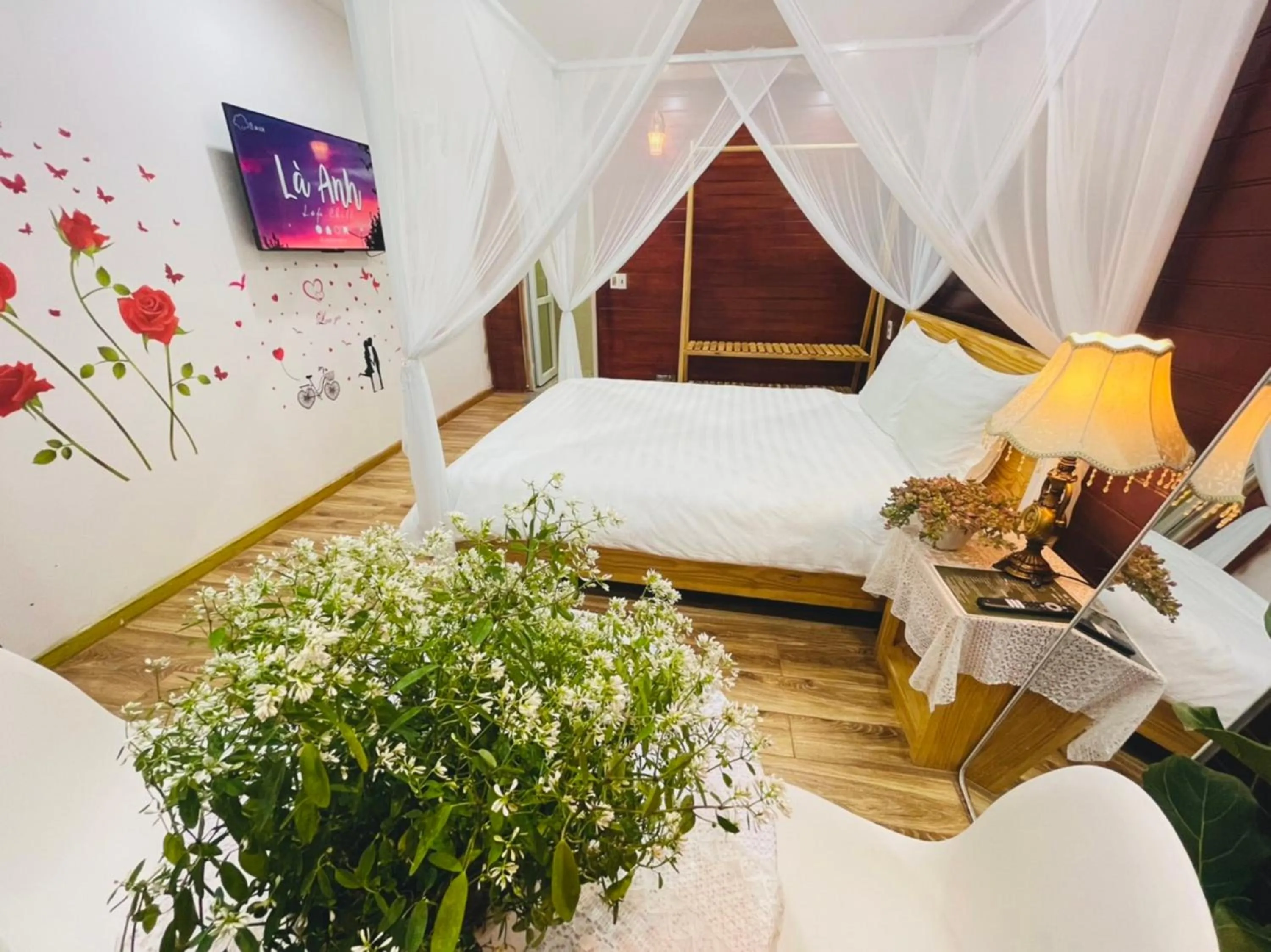 Photo of the whole room, Bed in Pine Forest House Dalat