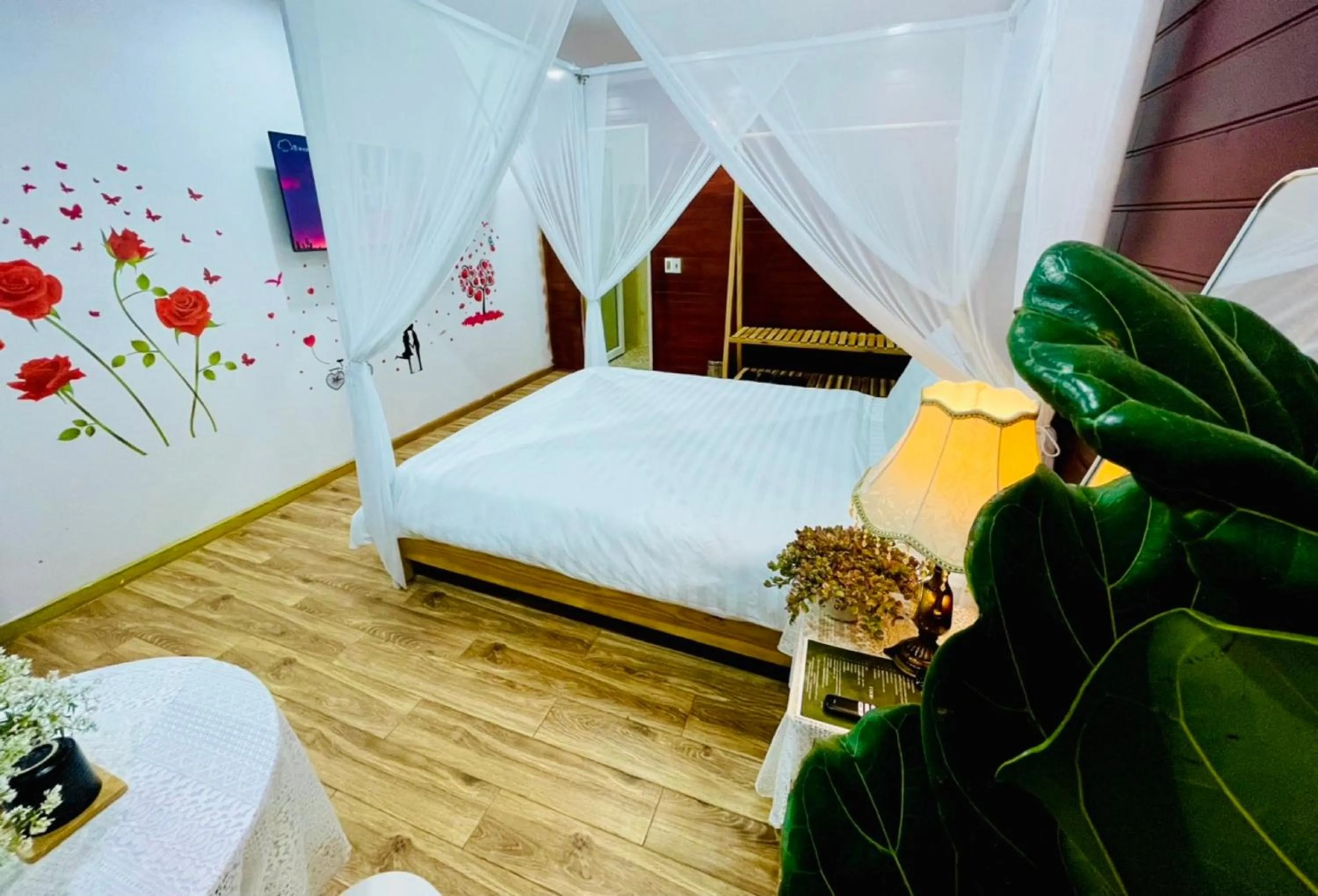 Photo of the whole room, Bed in Pine Forest House Dalat