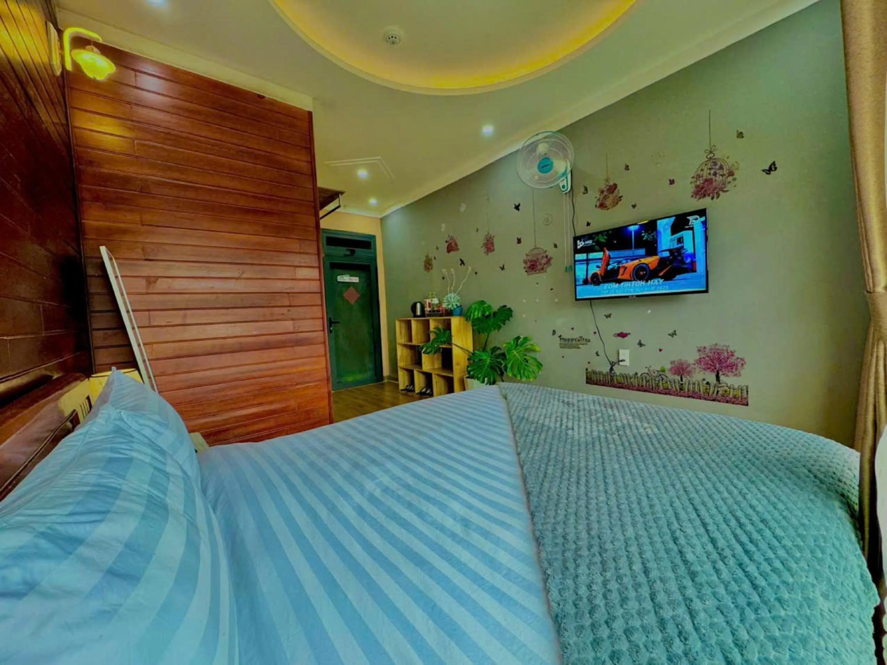 Bed in Pine Forest House Dalat