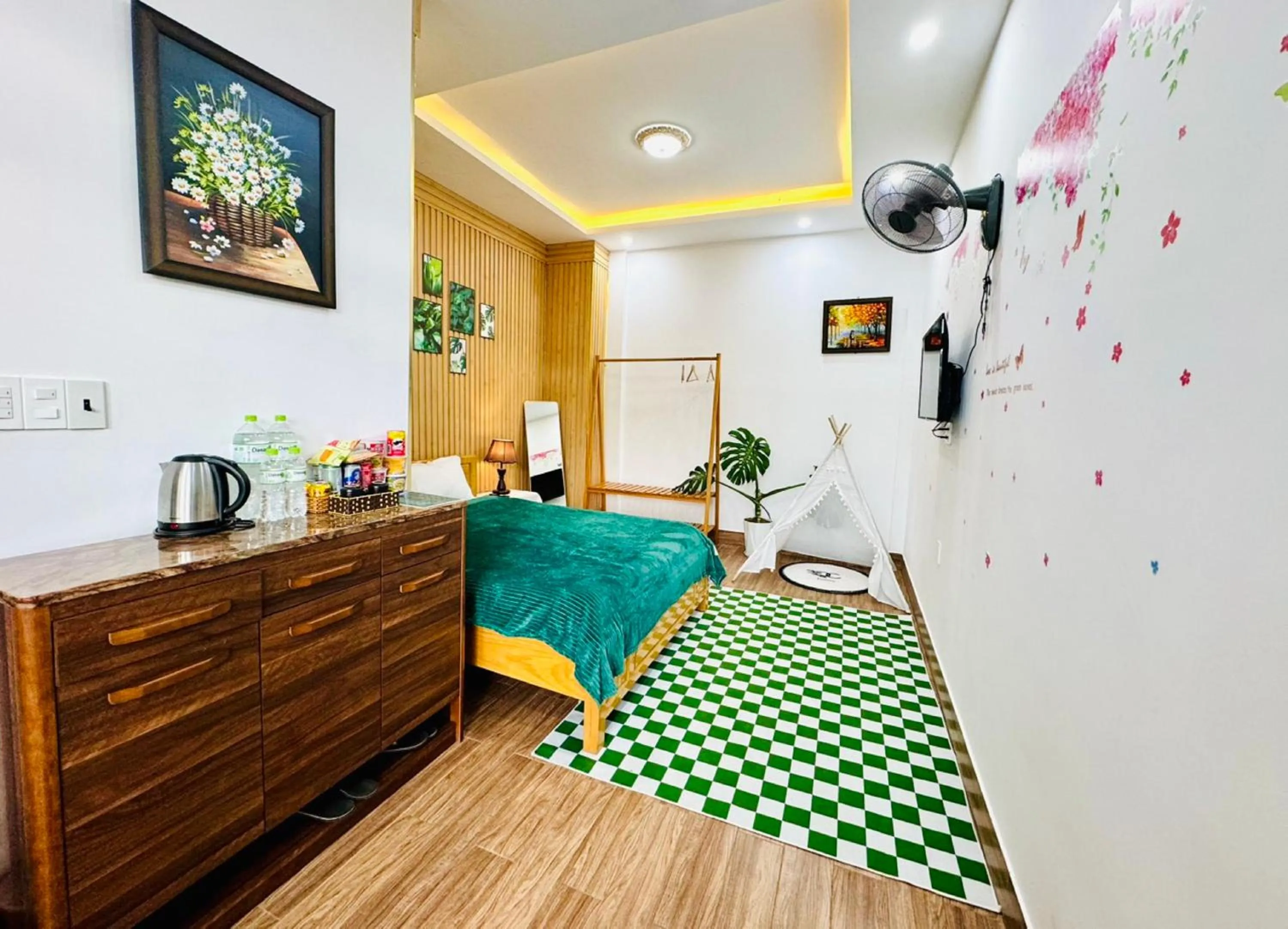 Bed in Pine Forest House Dalat