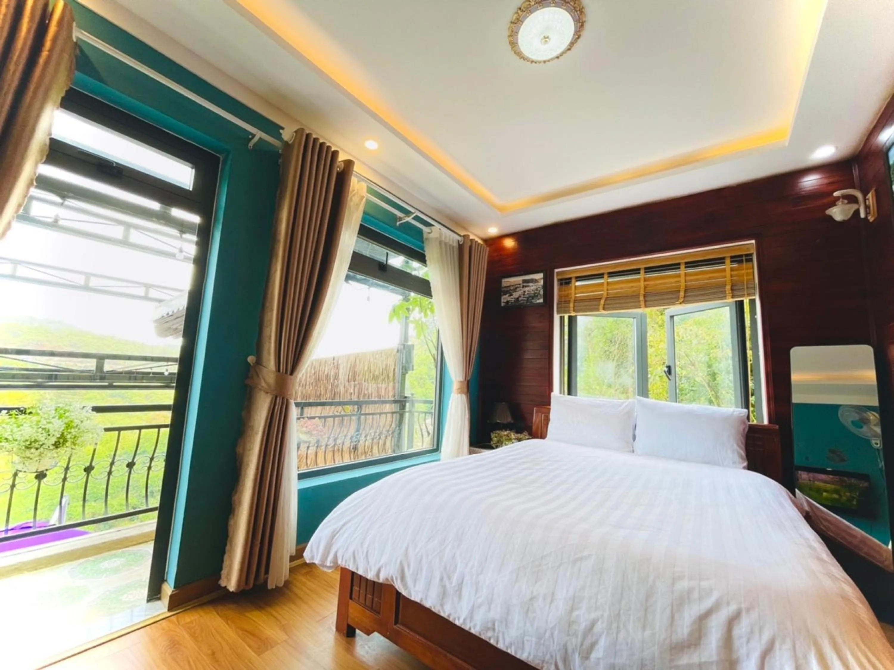 Bed in Pine Forest House Dalat