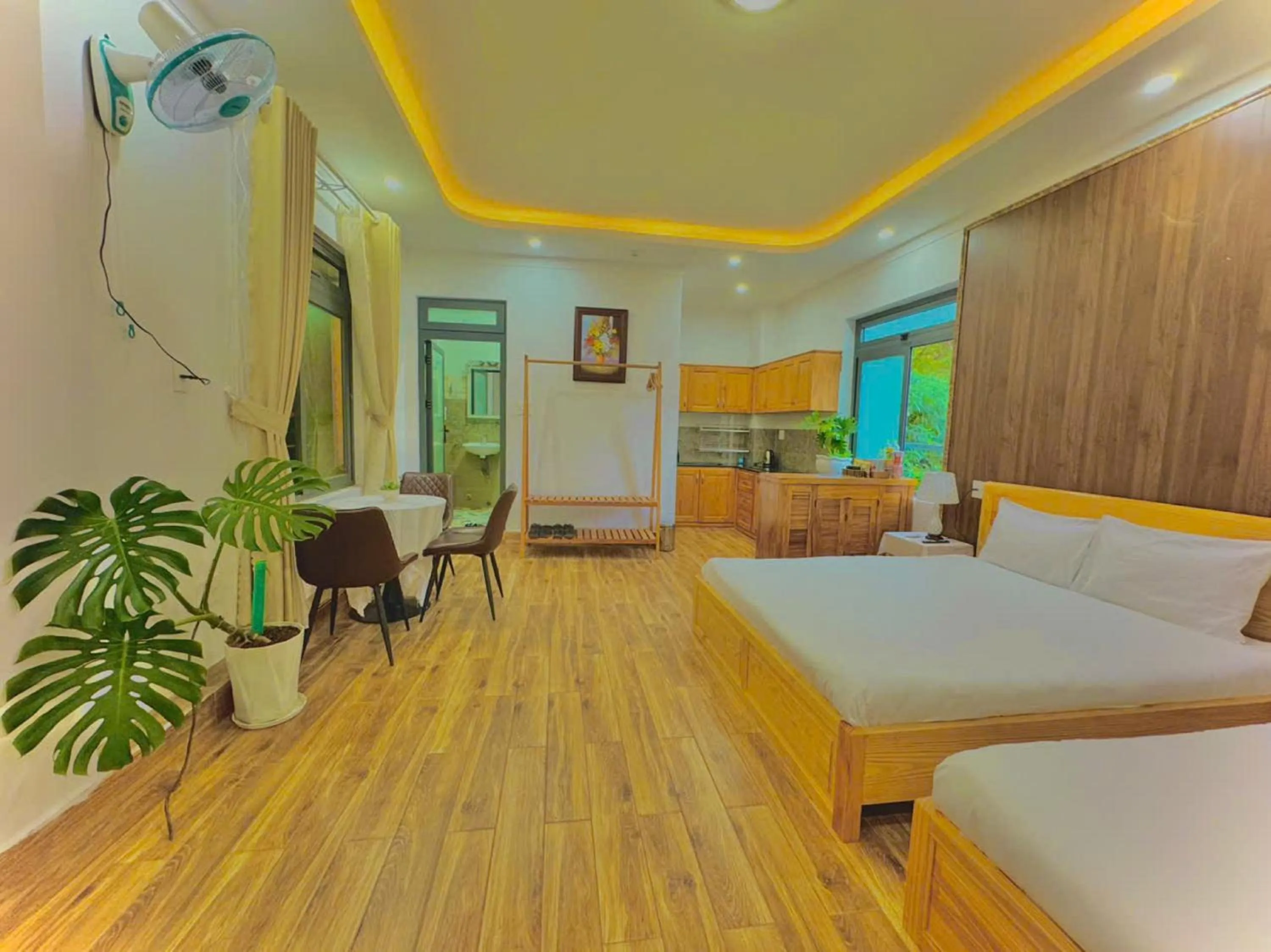 Living room, Bed in Pine Forest House Dalat