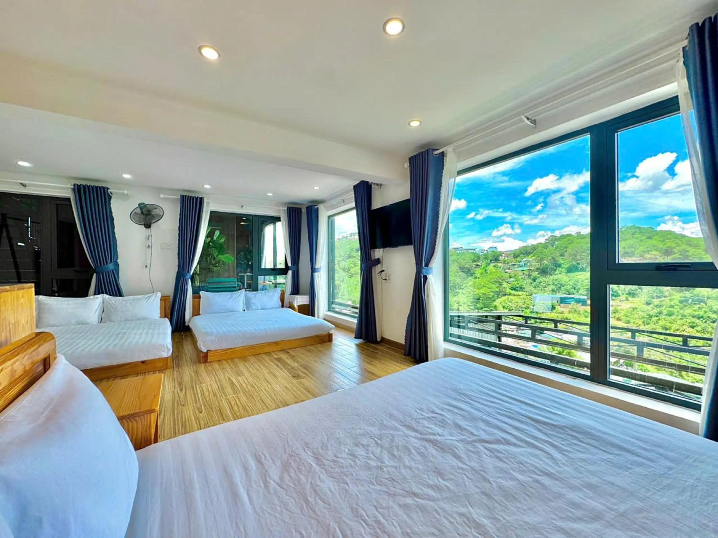 Photo of the whole room, Bed in Pine Forest House Dalat