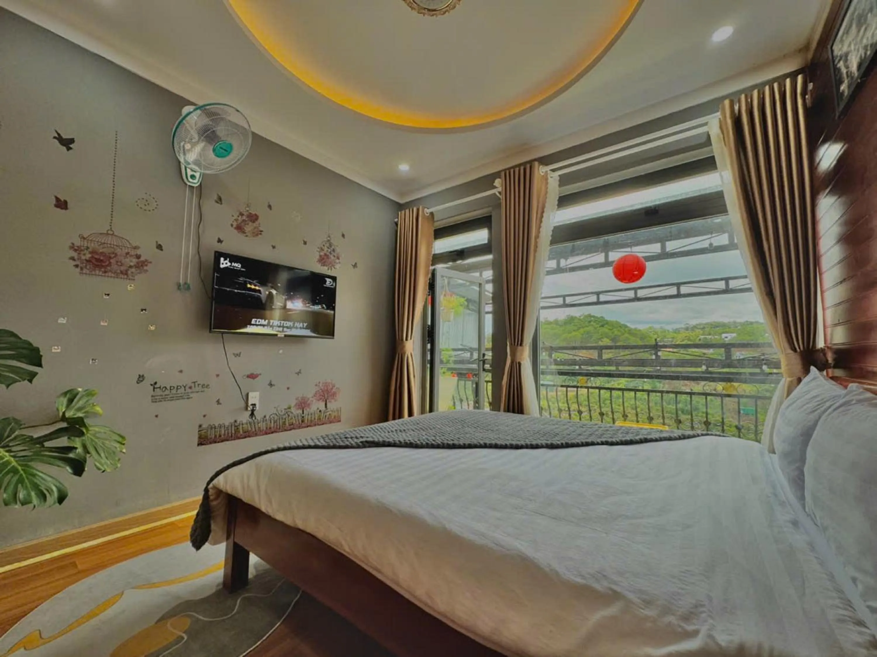 Photo of the whole room, Bed in Pine Forest House Dalat