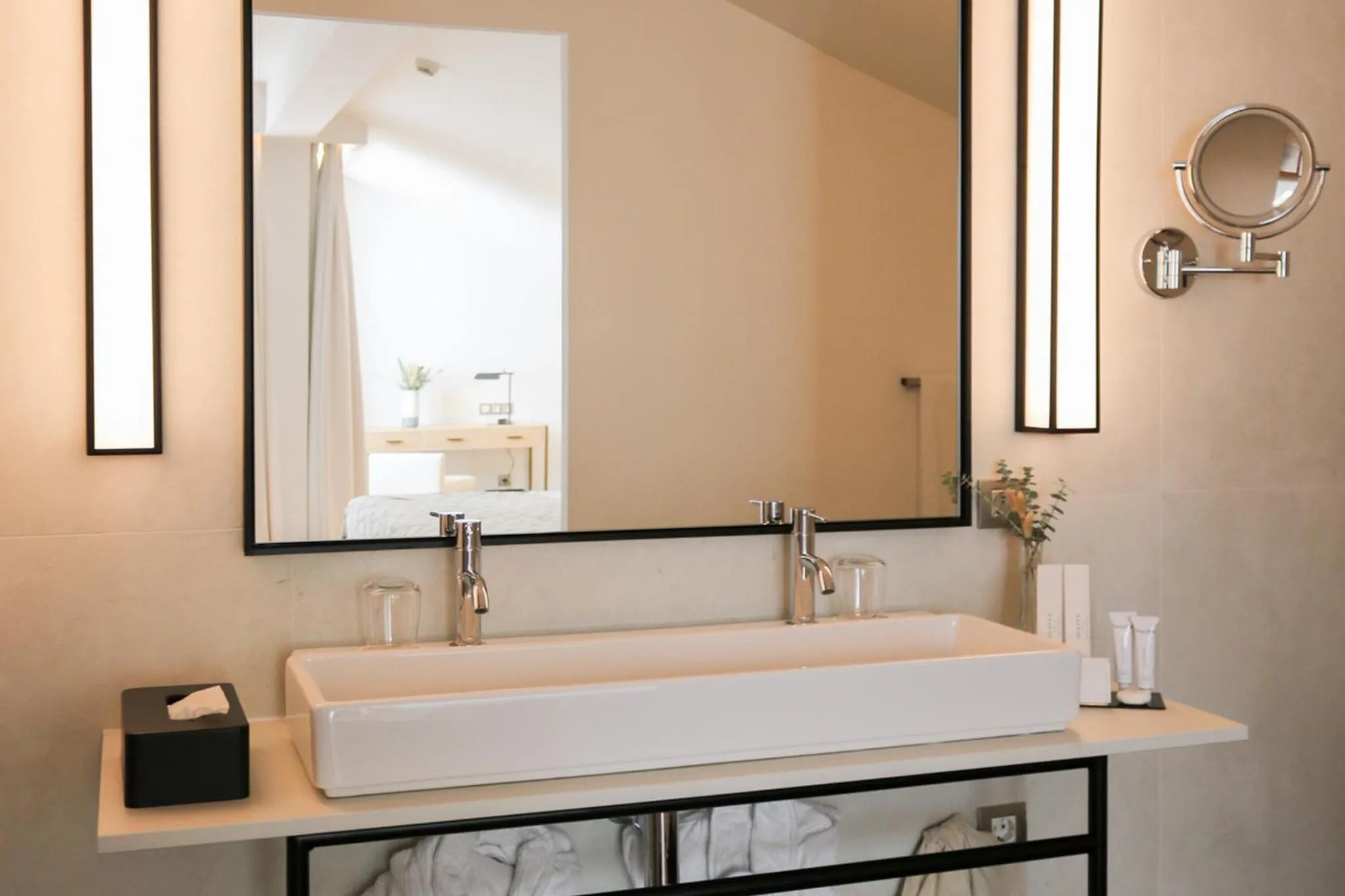 Bathroom in Hospes Palau de La Mar, Valencia, a Member of Design Hotels