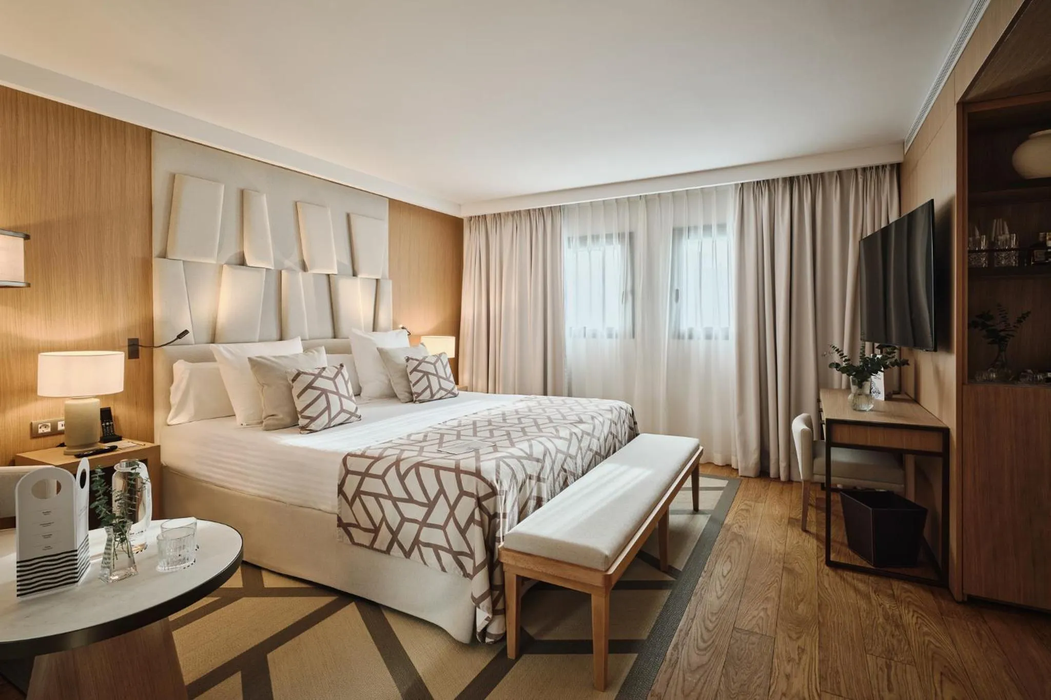Bedroom, Bed in Hospes Palau de La Mar, Valencia, a Member of Design Hotels