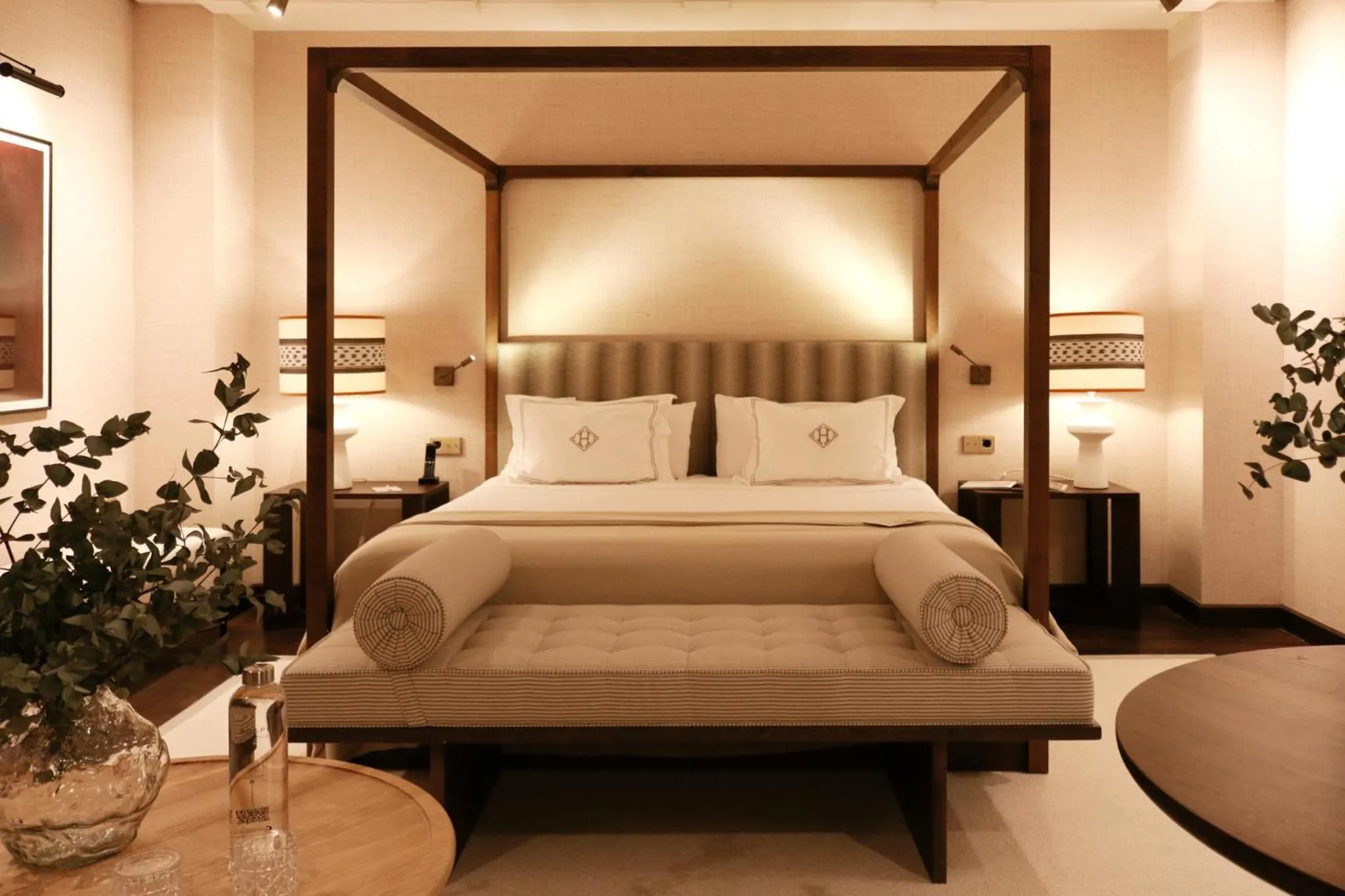 Bed in Hospes Palacio del Bailio, a Member of Design Hotels