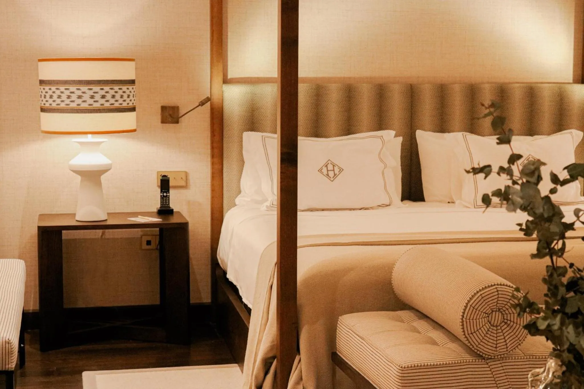 Bed in Hospes Palacio del Bailio, a Member of Design Hotels